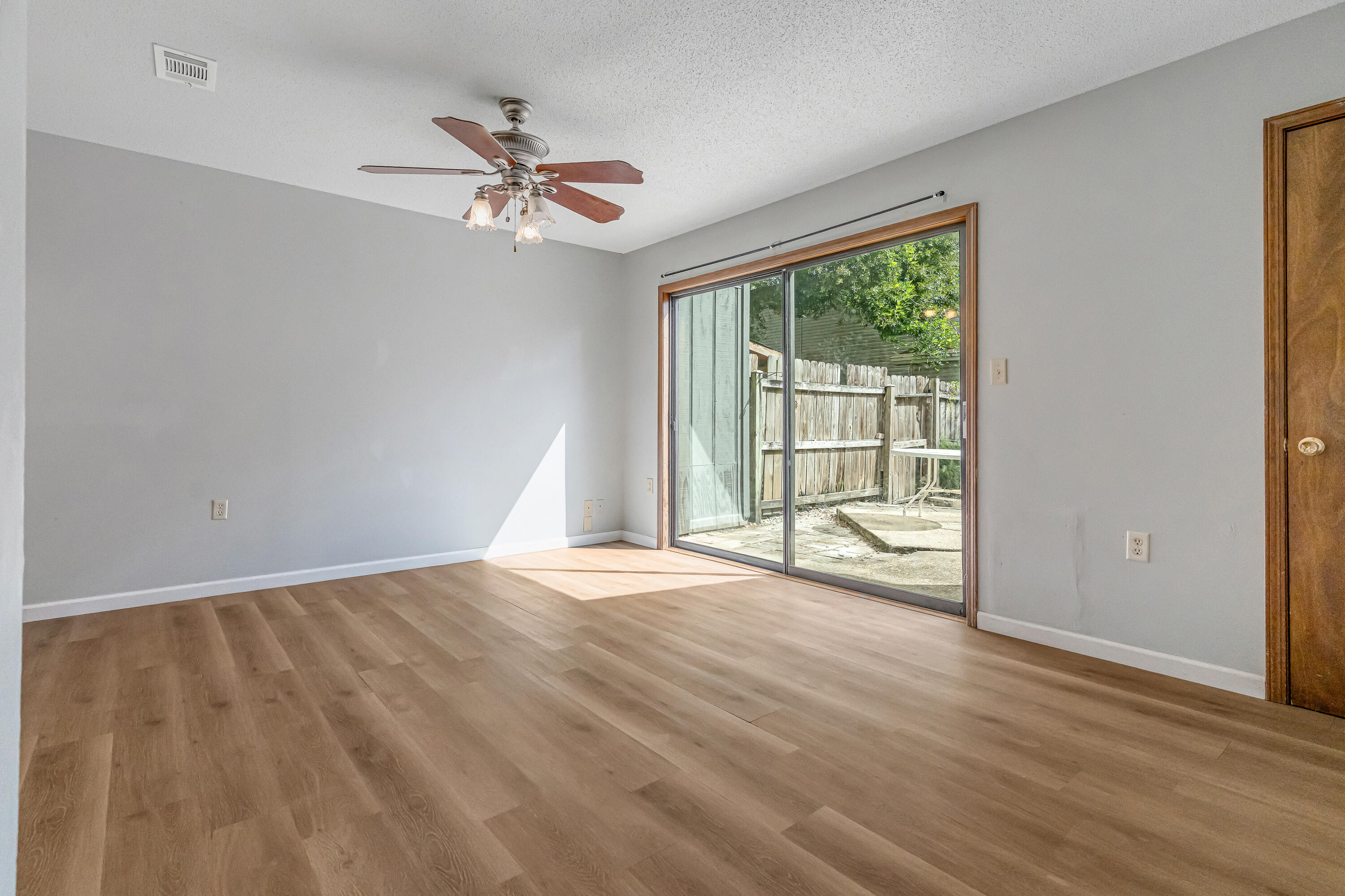 SHANGRA WOODS 1ST ADDN - Residential