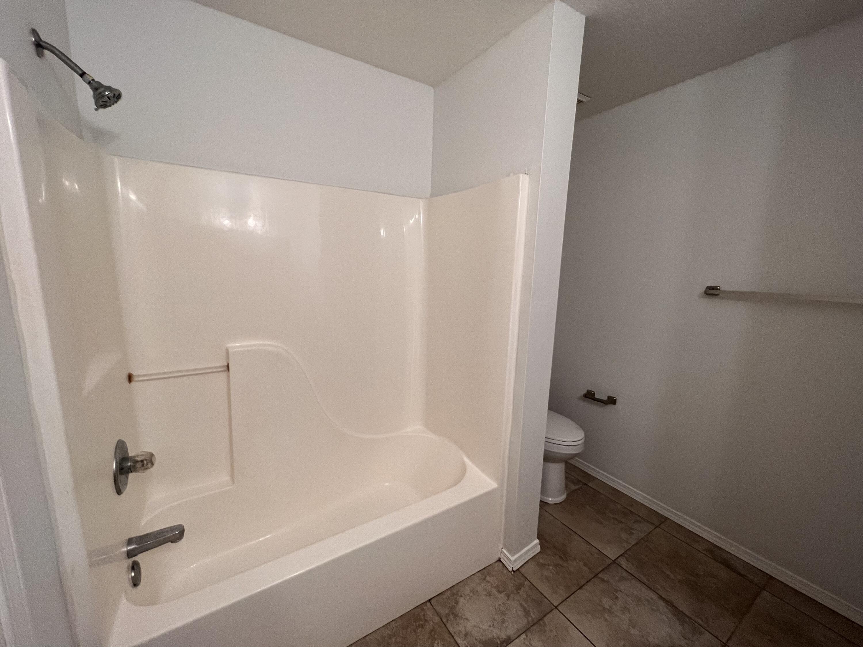 SHAY LIN T/H - Residential Lease