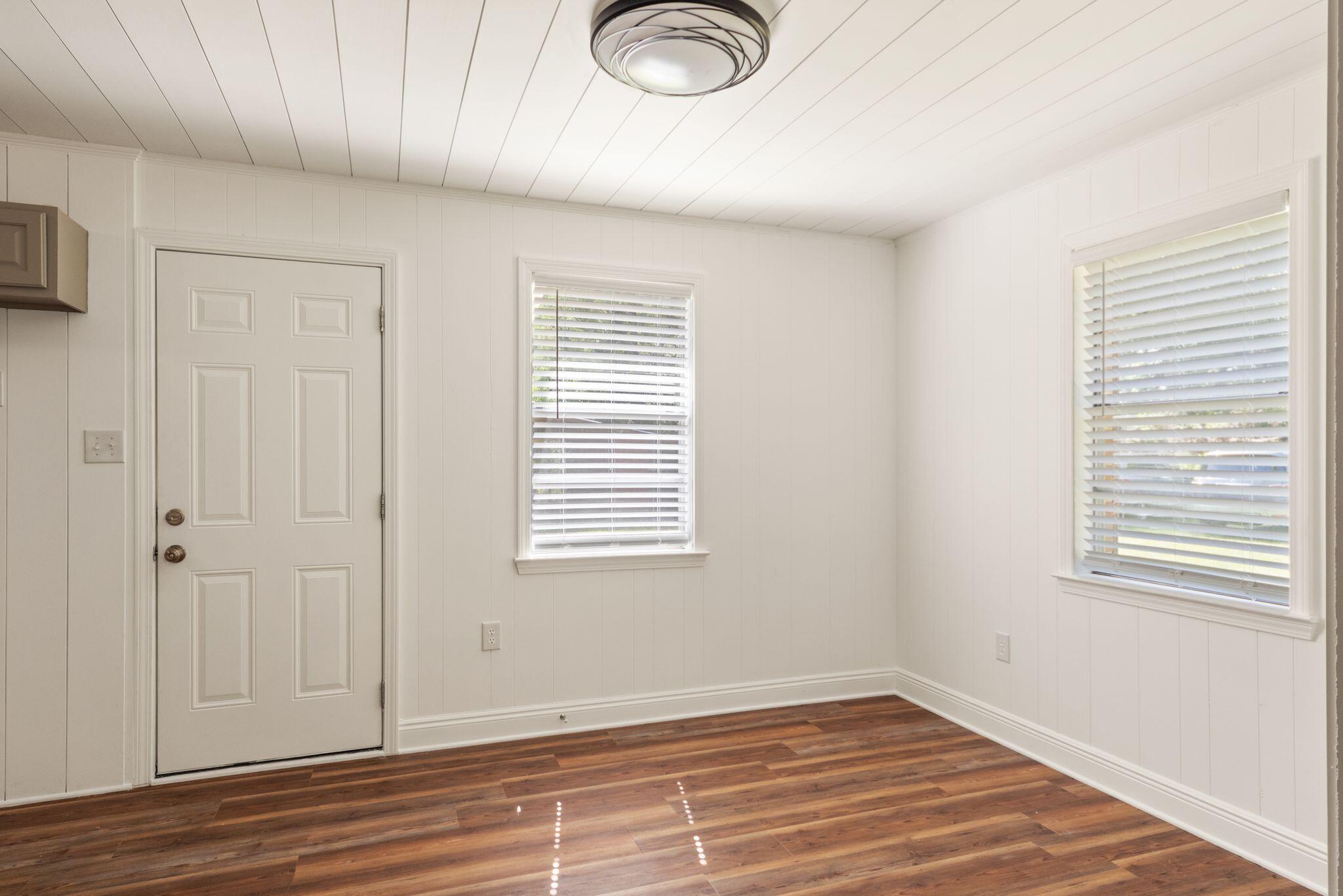 METES & BOUNDS - Residential