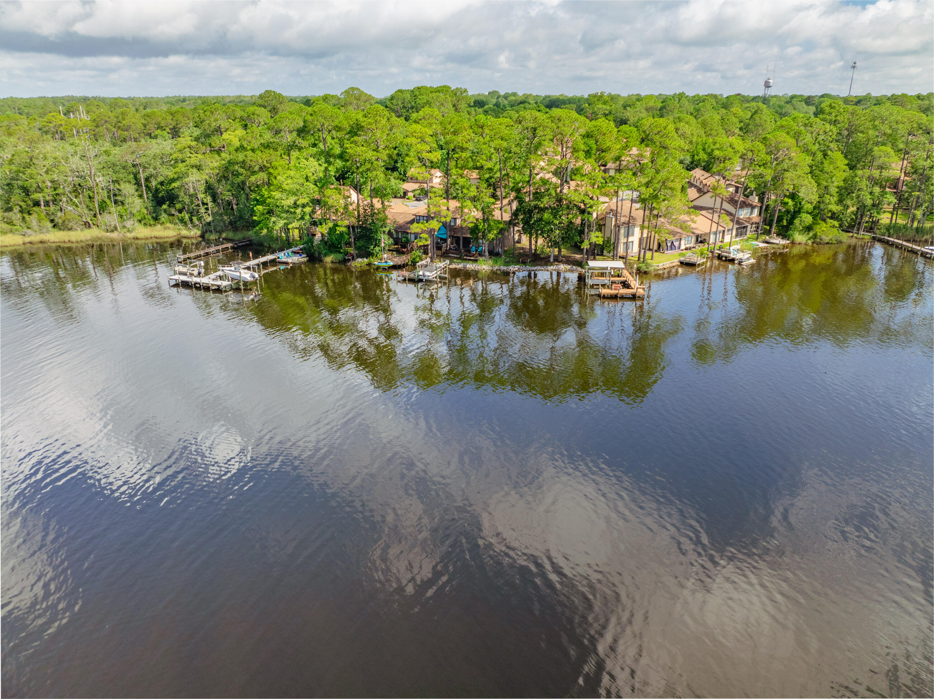 HIDDEN COVE T/H - Residential