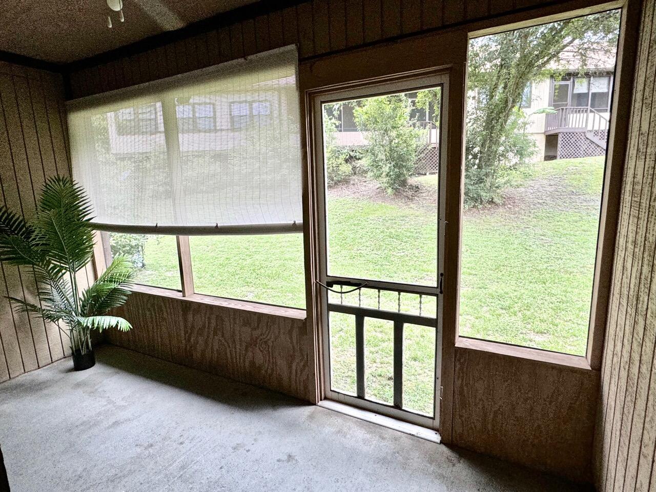 HIDDEN COVE T/H - Residential