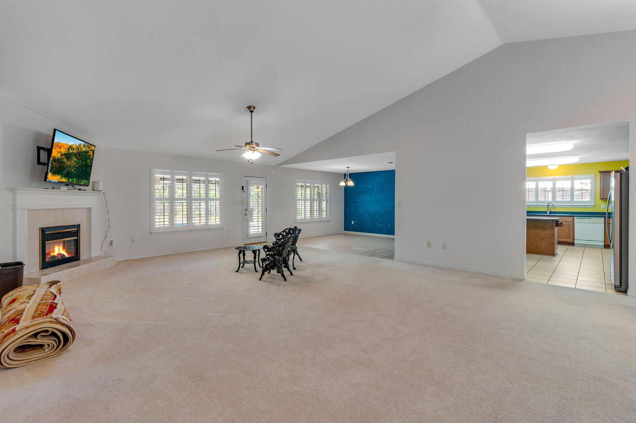 207 E Shipwreck Road