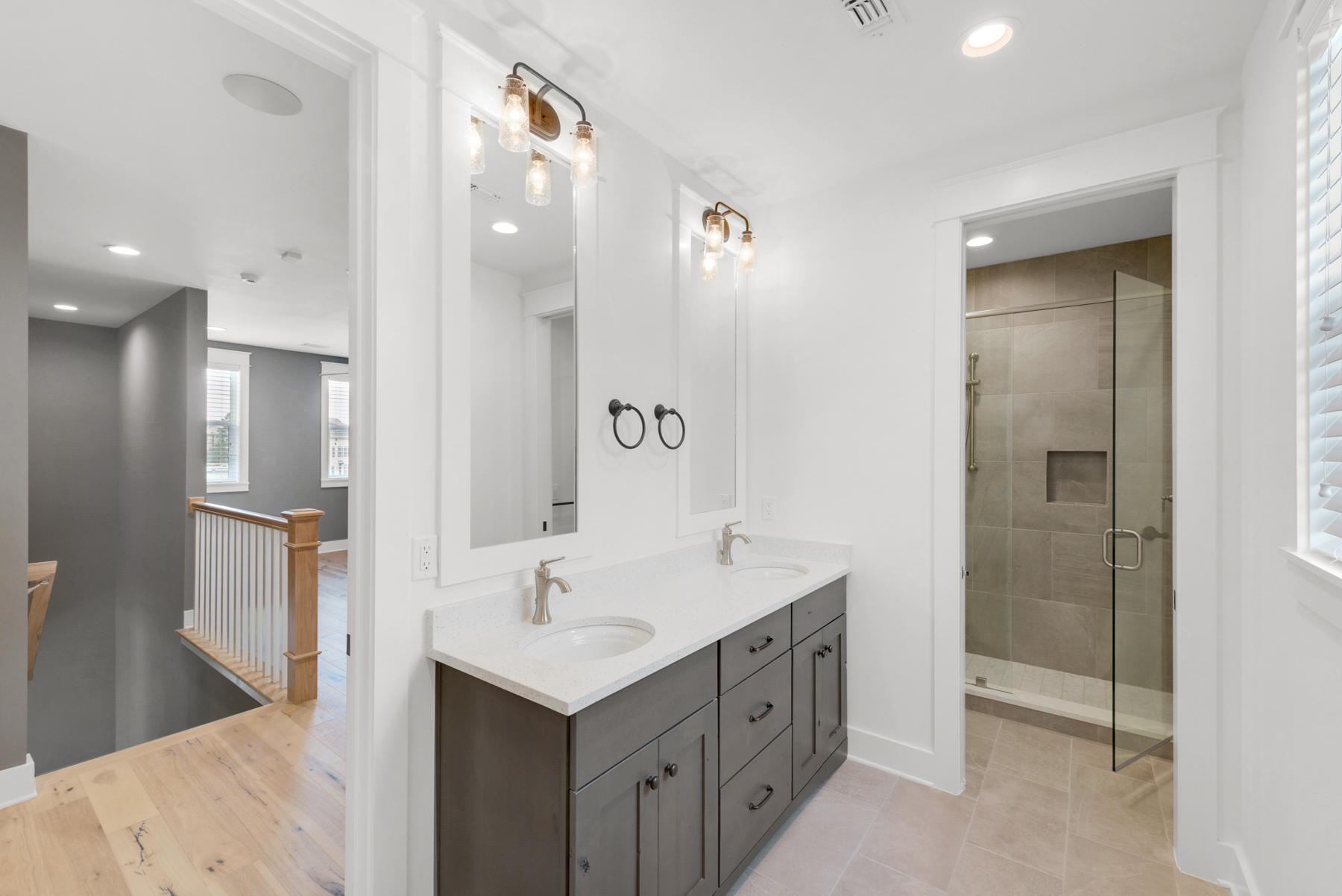 RIDGEWALK LOT 16 BLK B - Residential