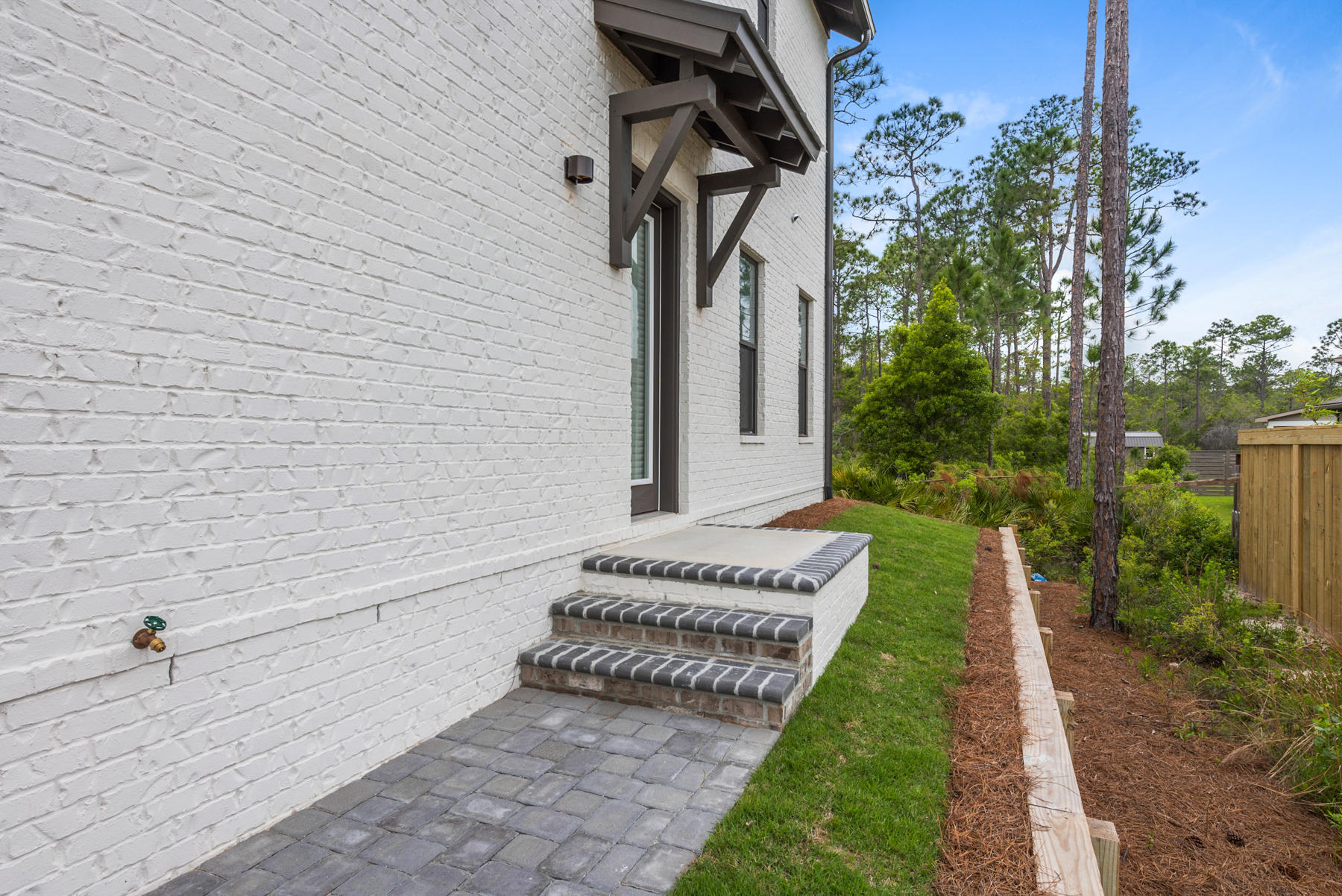 RIDGEWALK LOT 16 BLK B - Residential