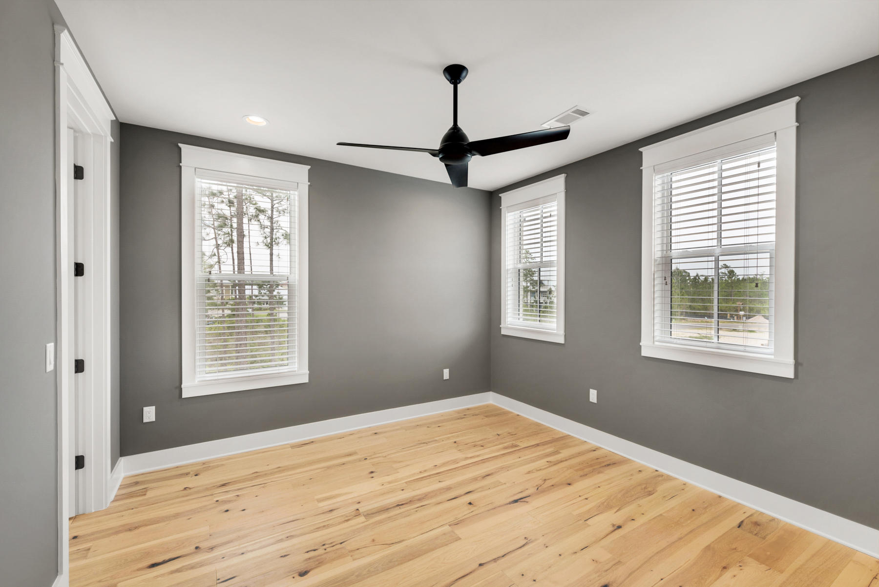 RIDGEWALK LOT 16 BLK B - Residential