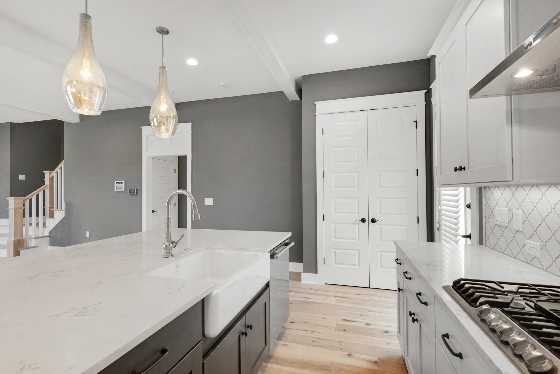 RIDGEWALK LOT 16 BLK B - Residential