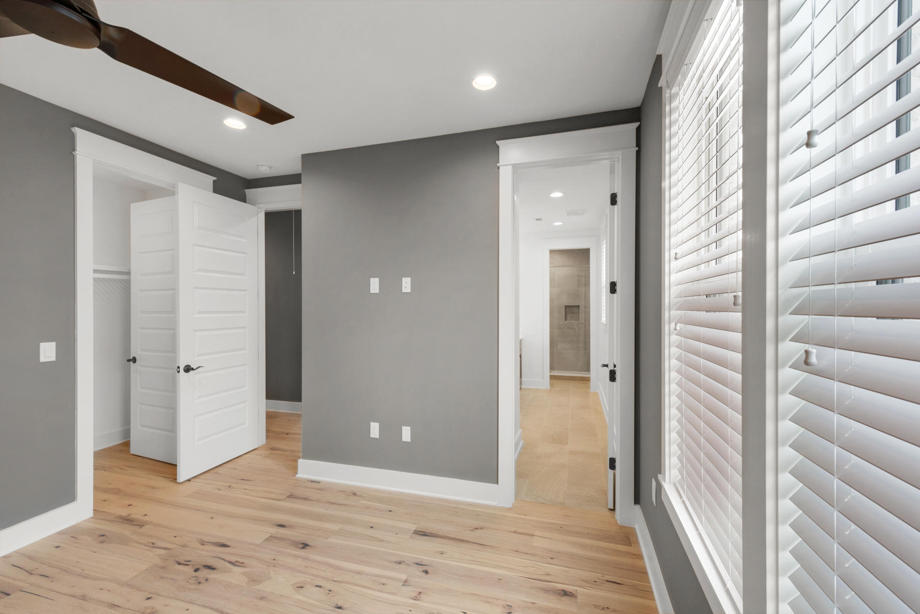 RIDGEWALK LOT 16 BLK B - Residential