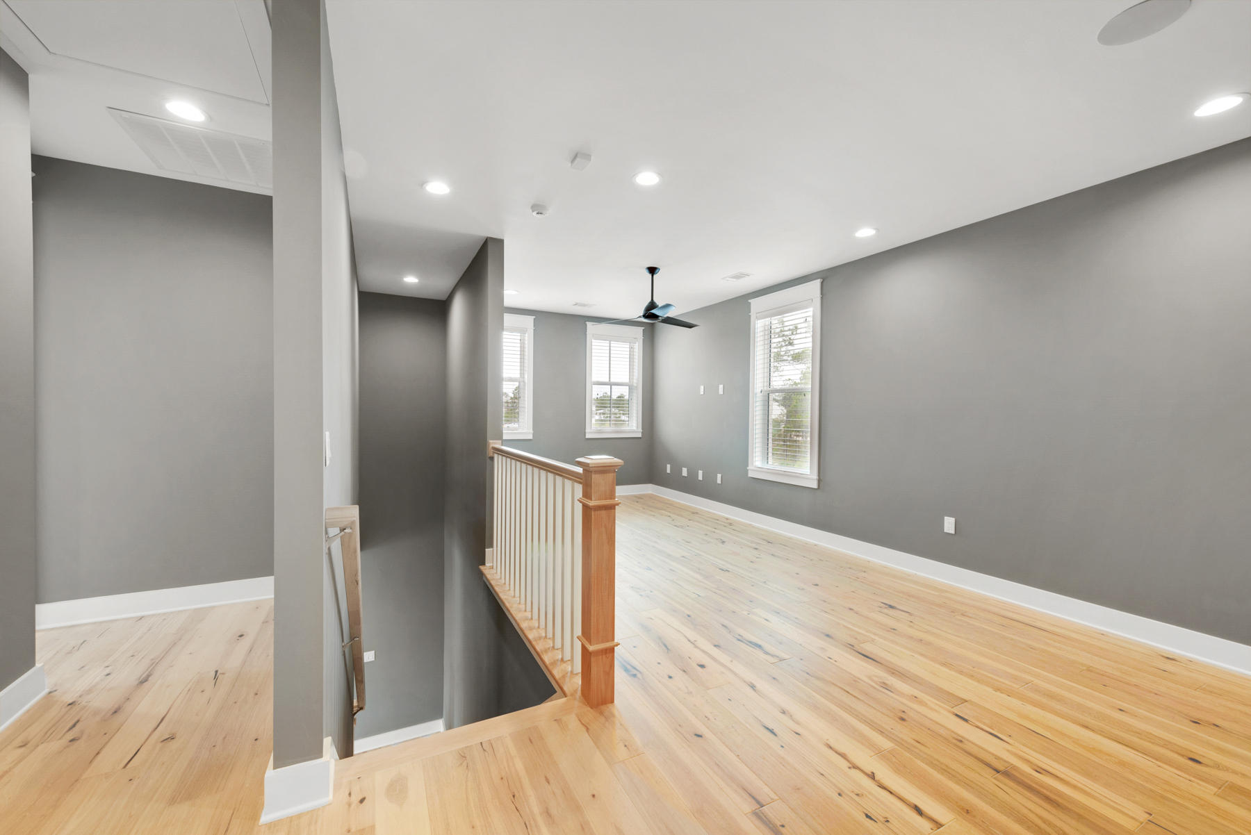 RIDGEWALK LOT 16 BLK B - Residential