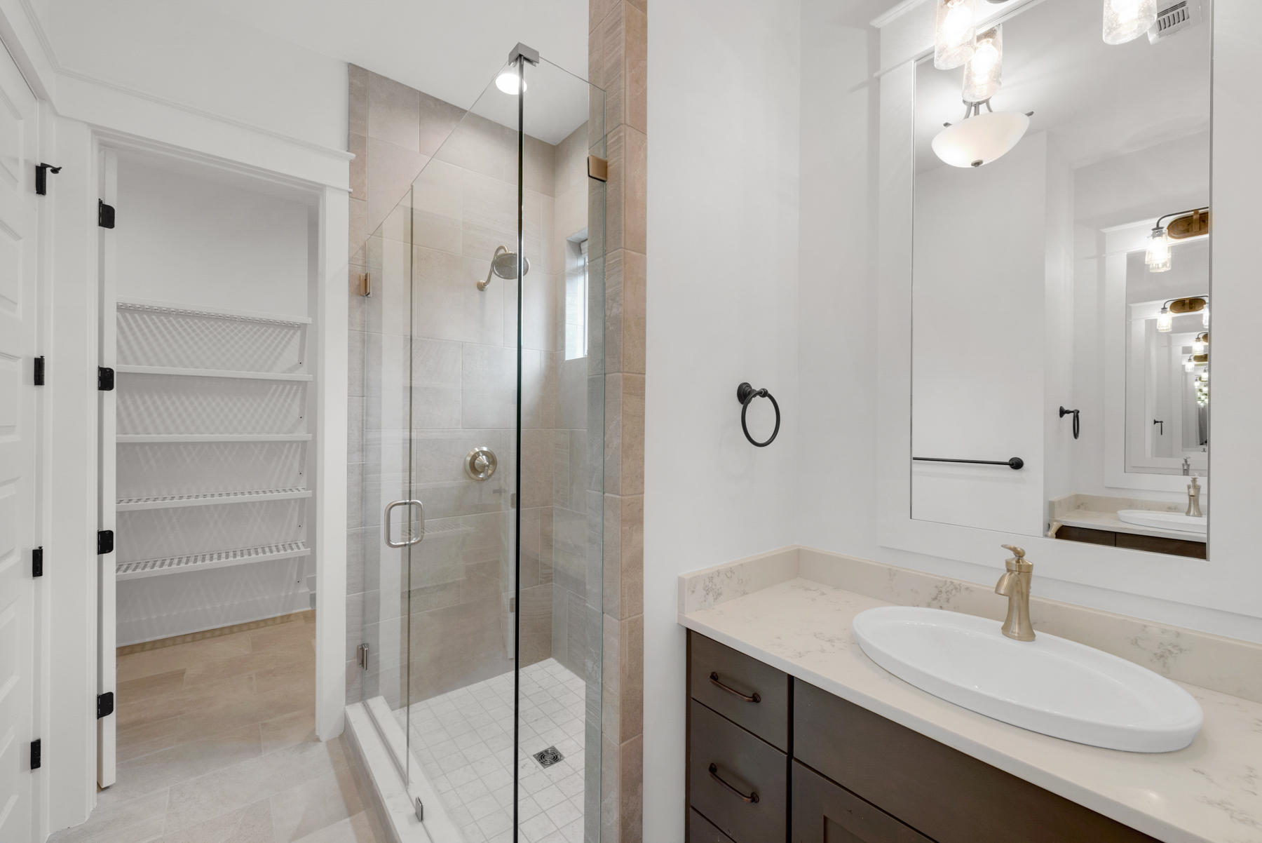 RIDGEWALK LOT 16 BLK B - Residential