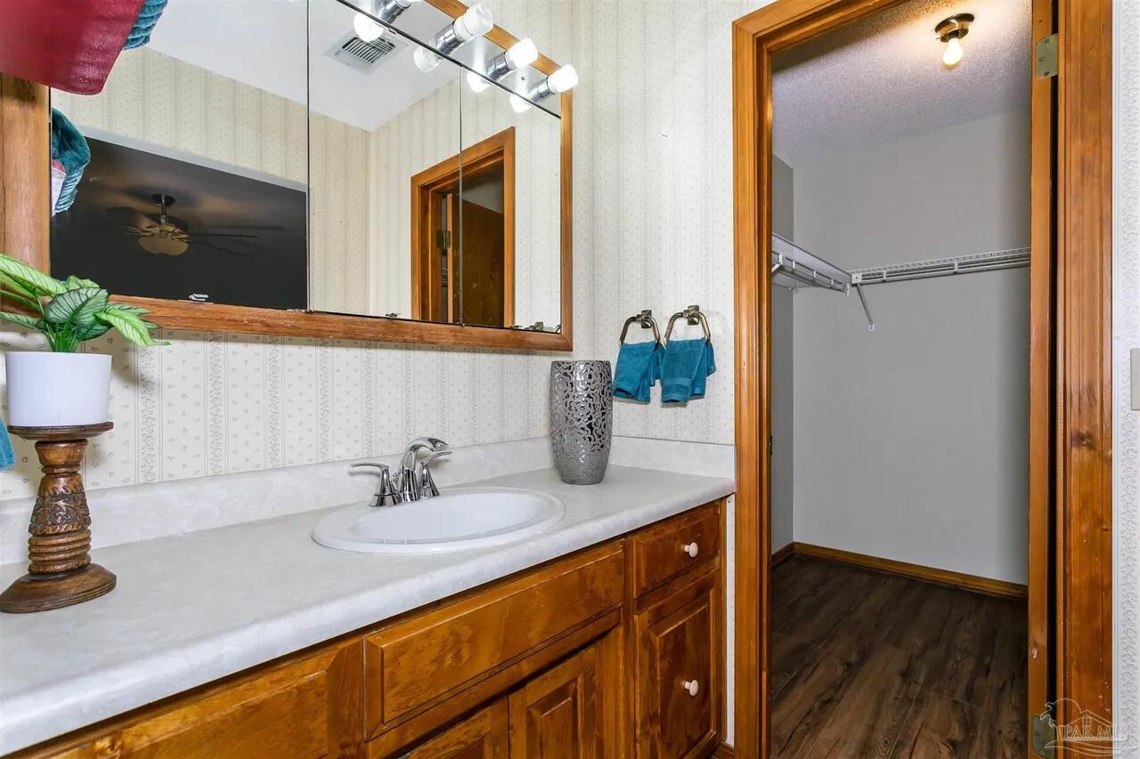 SKYLINE - Residential