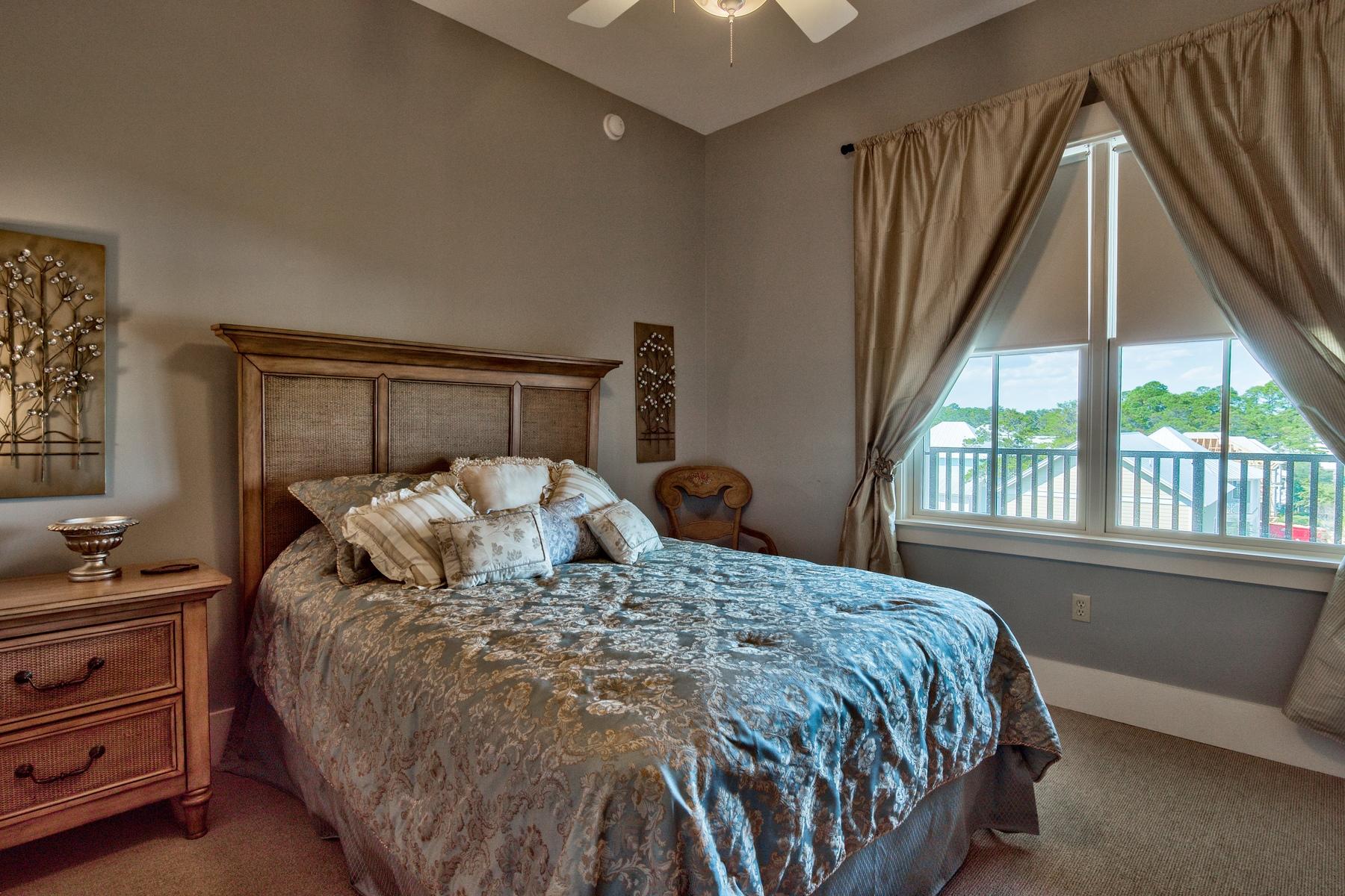 REDFISH VILLAGE - Residential