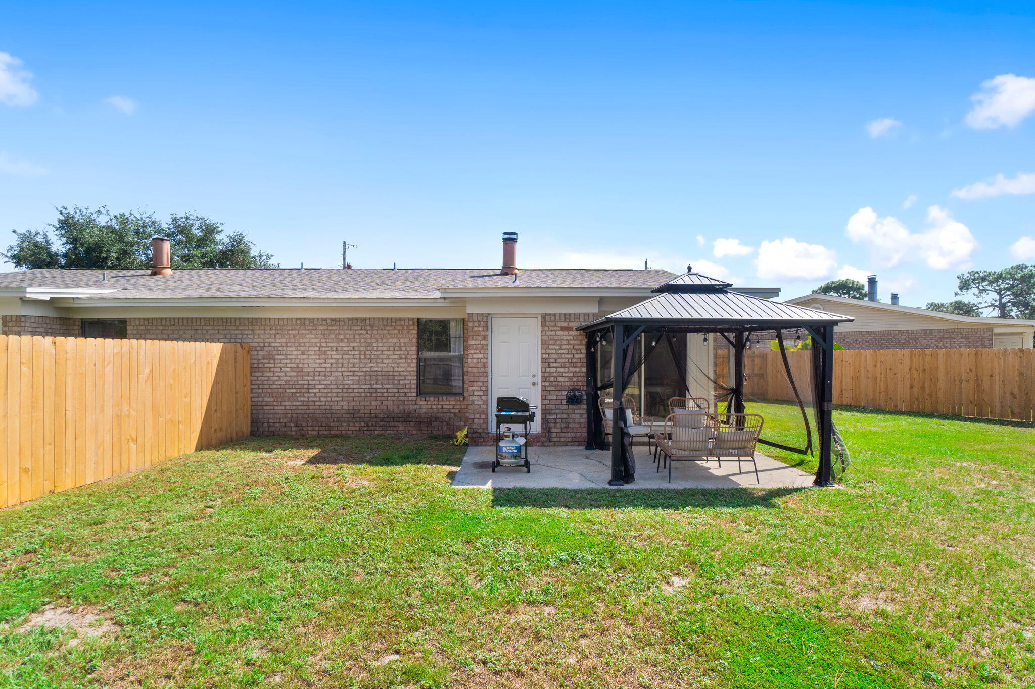 VILLA EAST - Residential