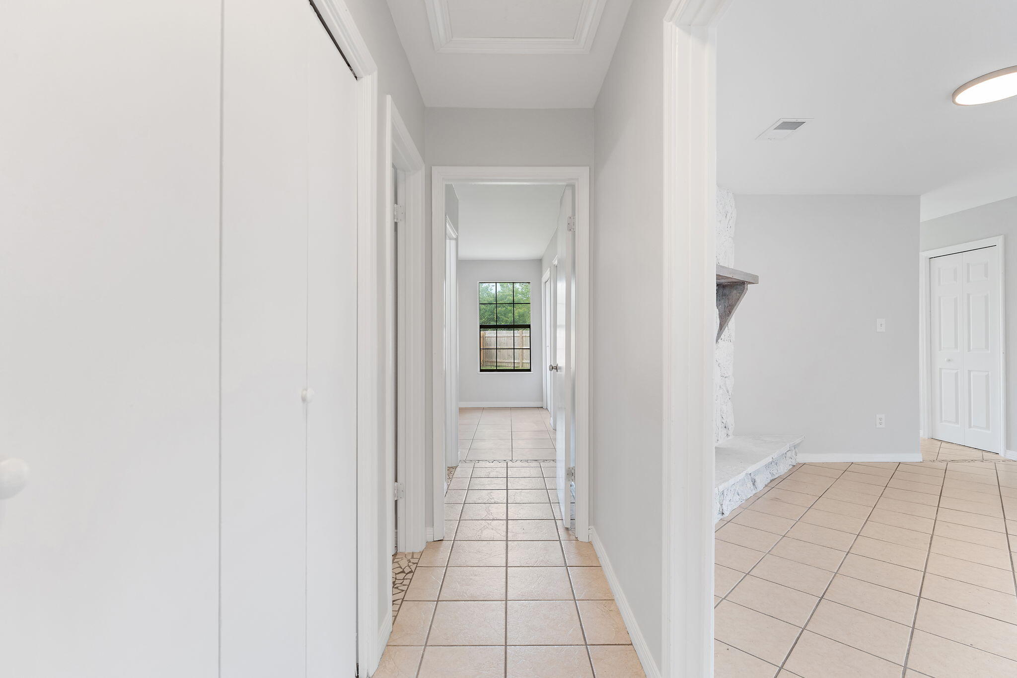 VILLA EAST - Residential