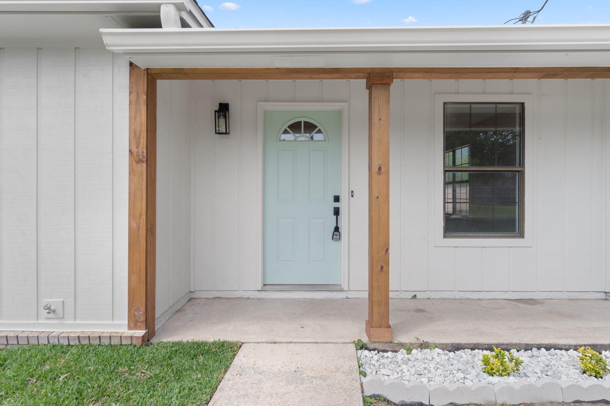 VILLA EAST - Residential