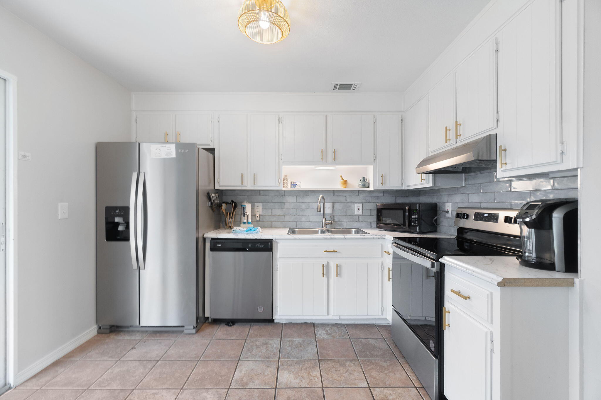 VILLA EAST - Residential