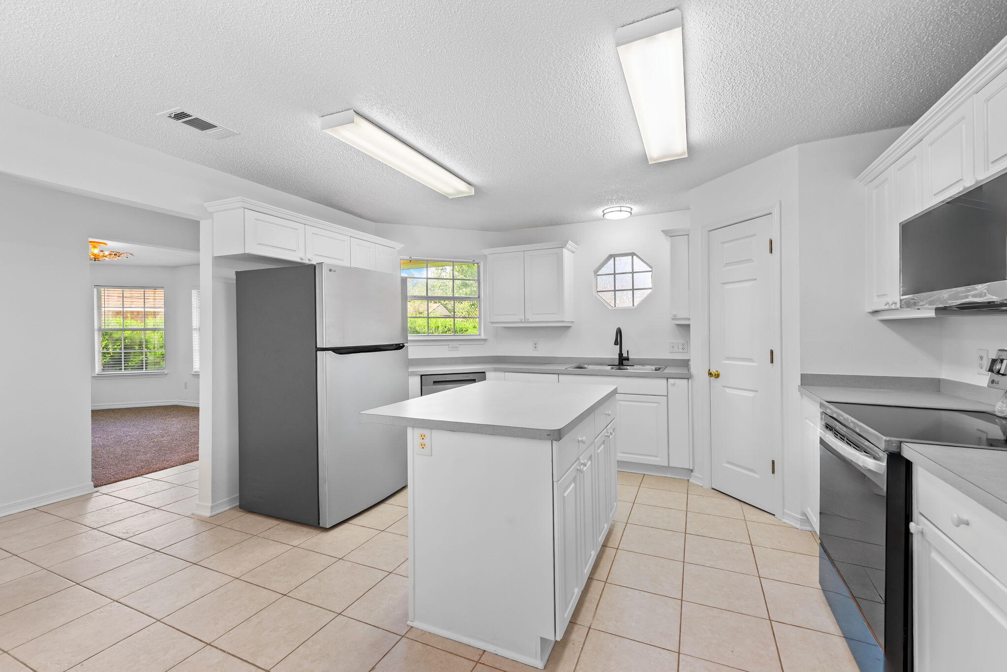 MARION MANOR - Residential