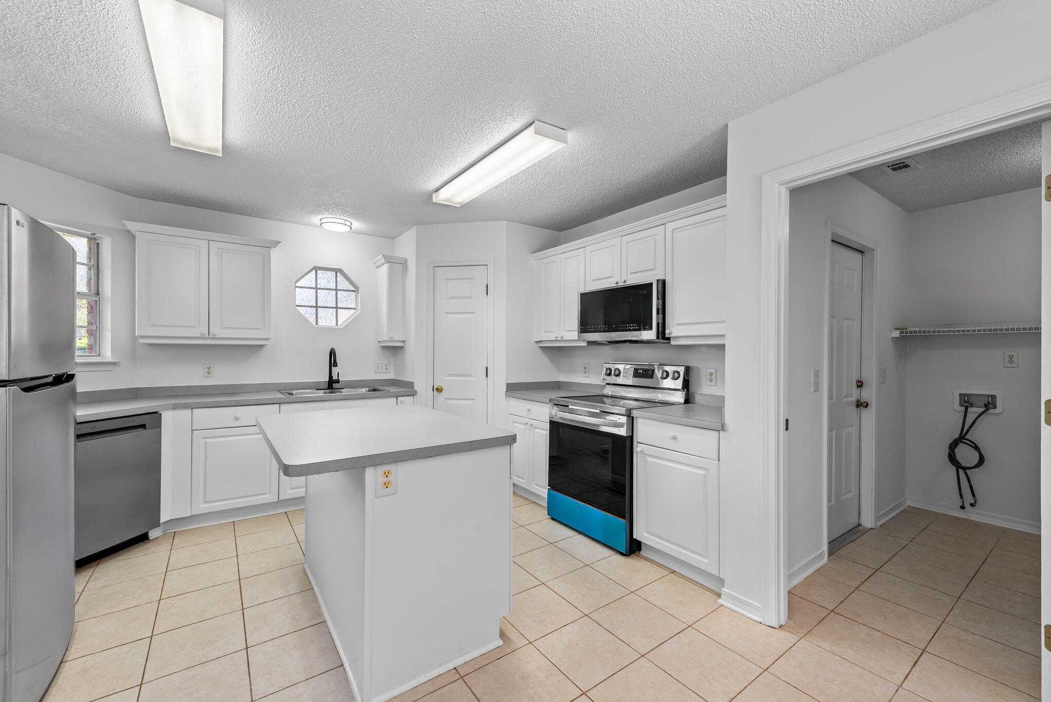 MARION MANOR - Residential
