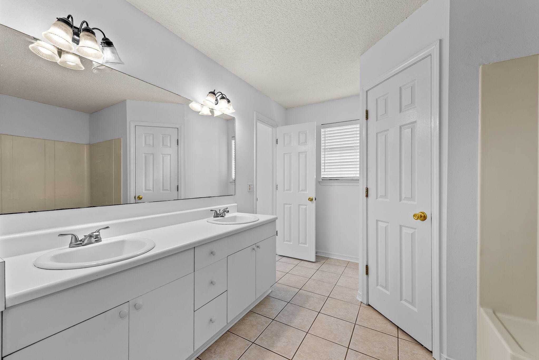 MARION MANOR - Residential