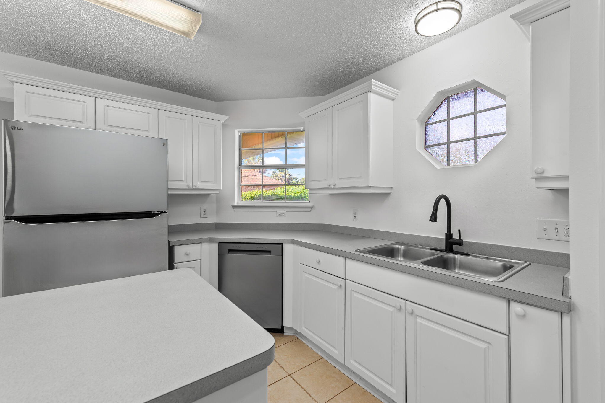 MARION MANOR - Residential