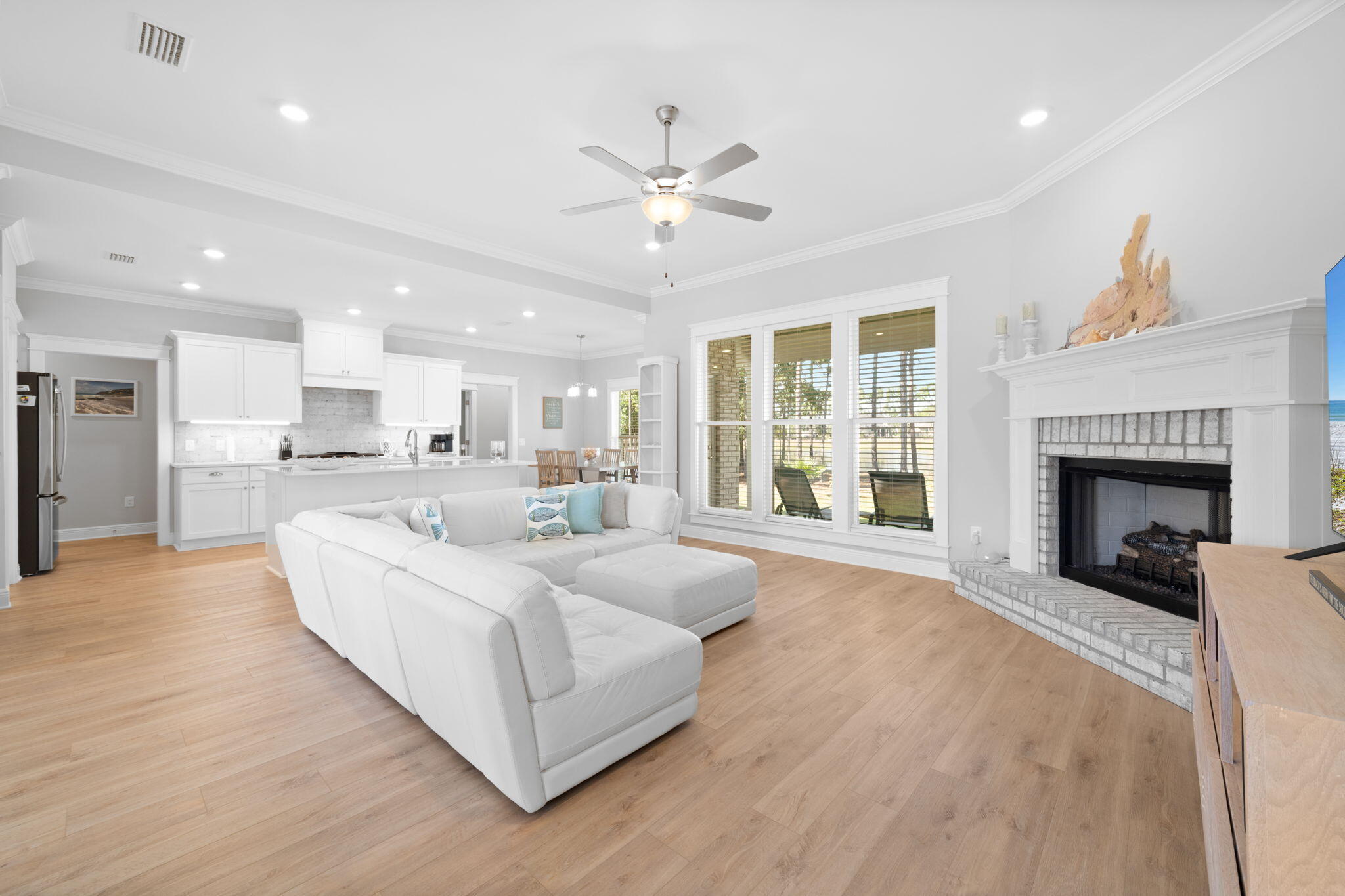 HAMMOCK BAY - Residential