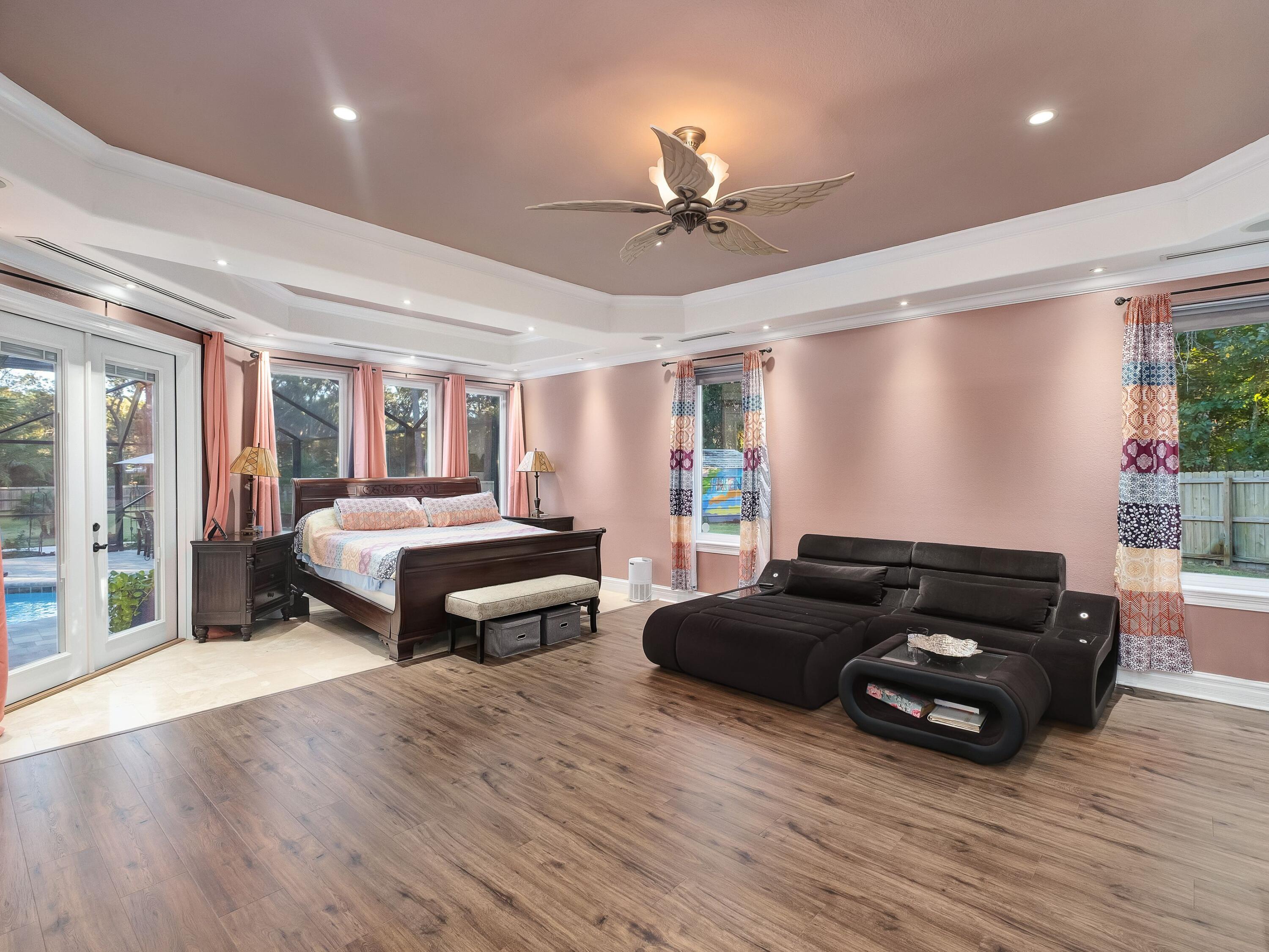 WOODLAND BAYOU ESTATES - Residential