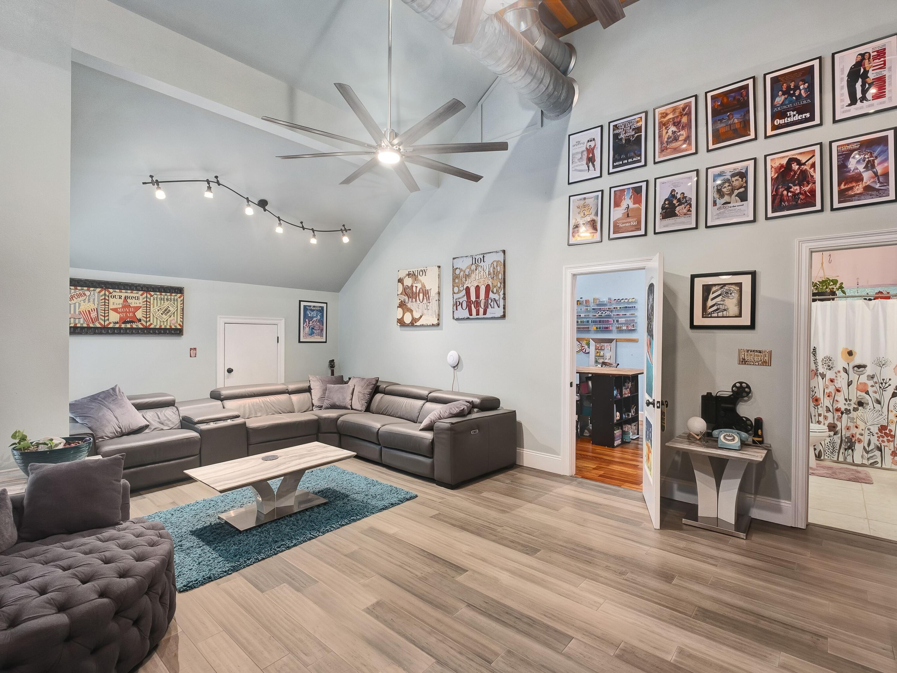 WOODLAND BAYOU ESTATES - Residential