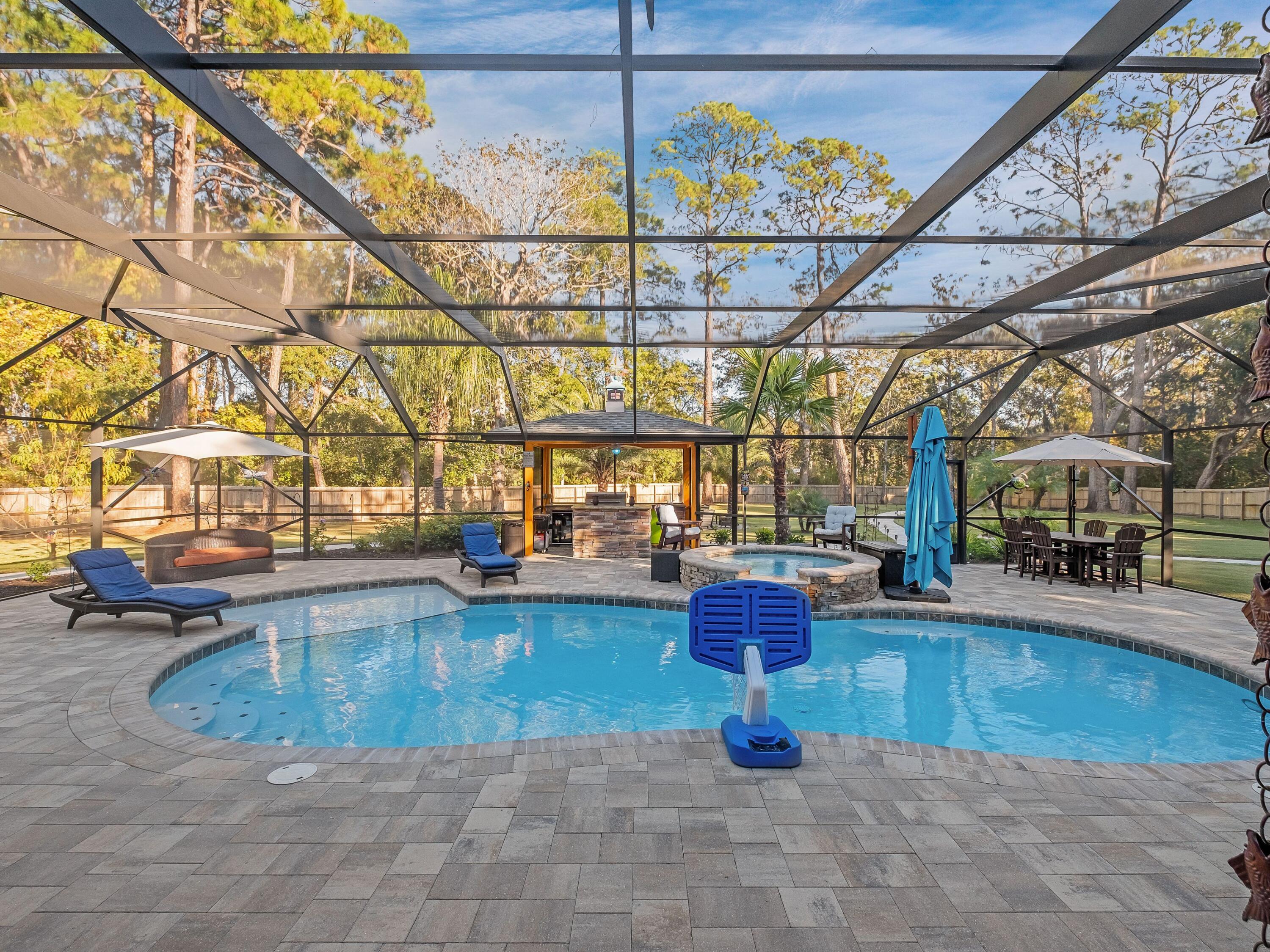 WOODLAND BAYOU ESTATES - Residential