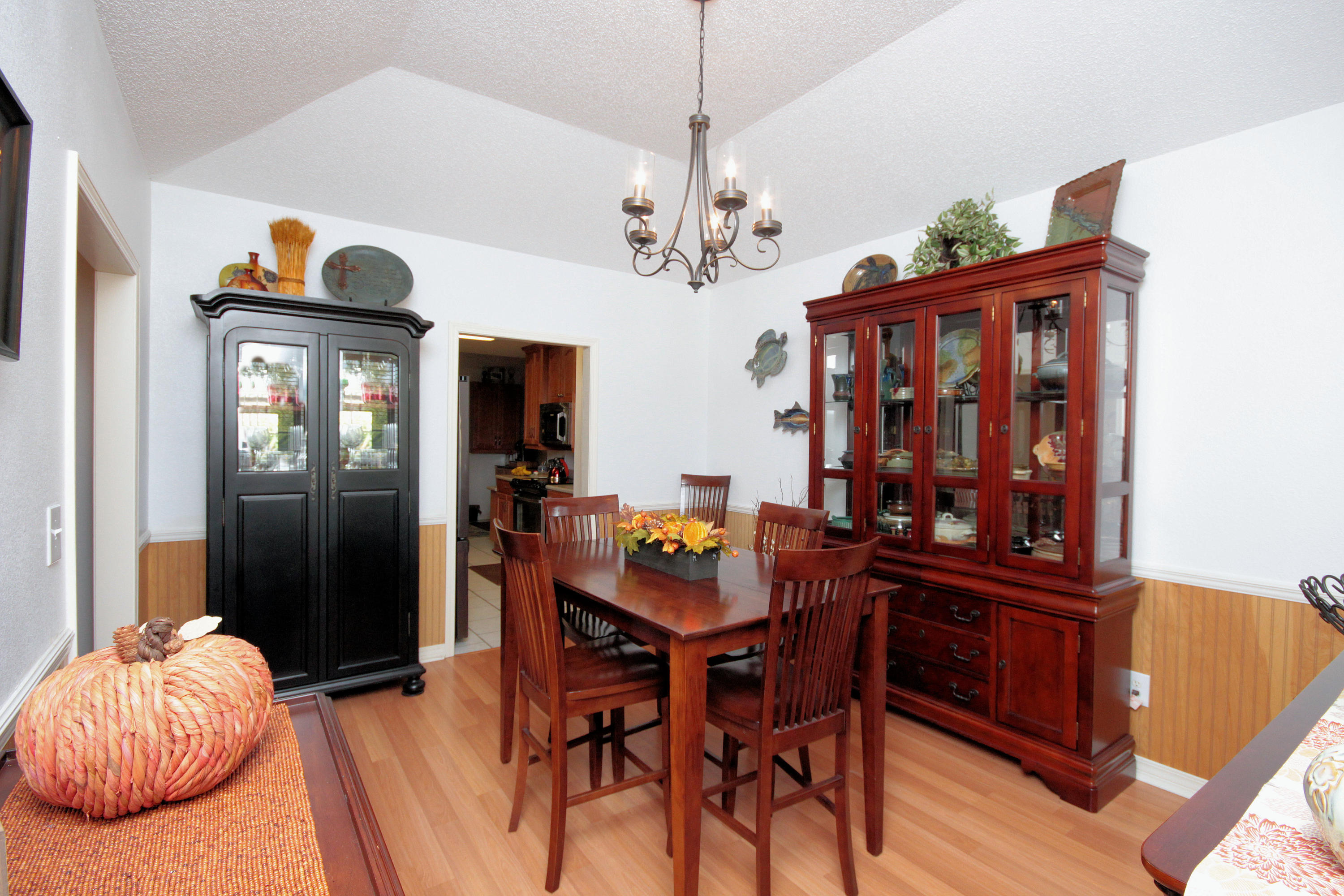 WOODLAND SHORES - Residential