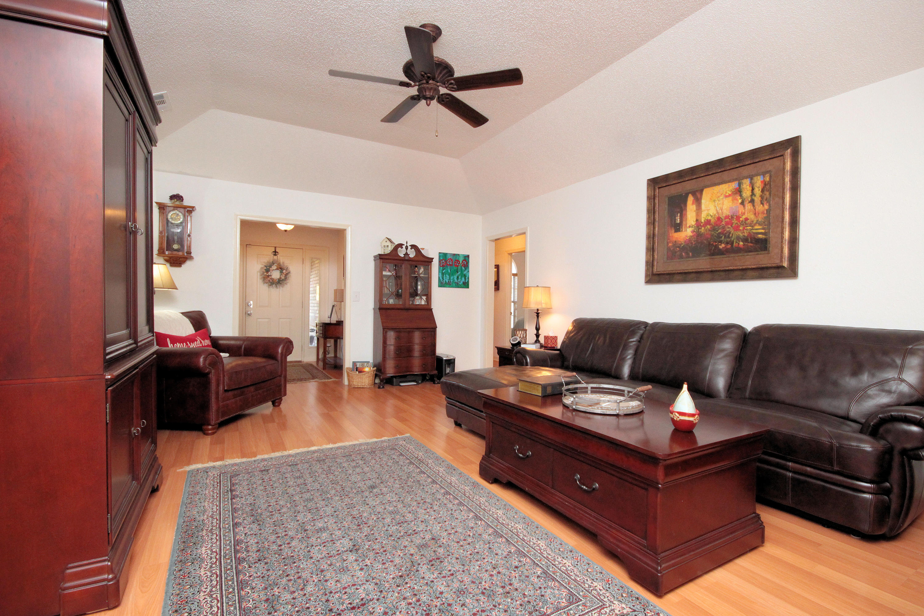 WOODLAND SHORES - Residential