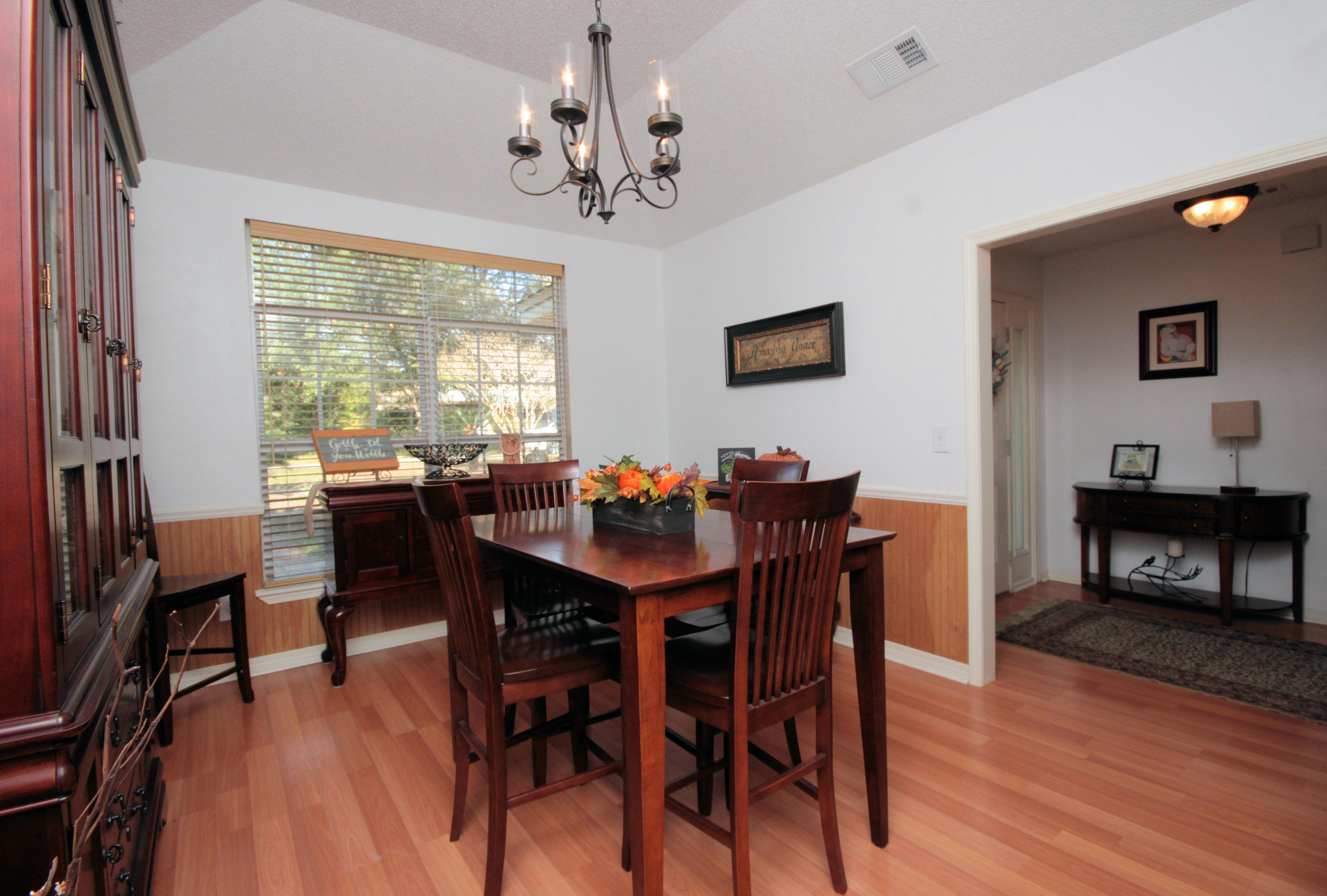 WOODLAND SHORES - Residential