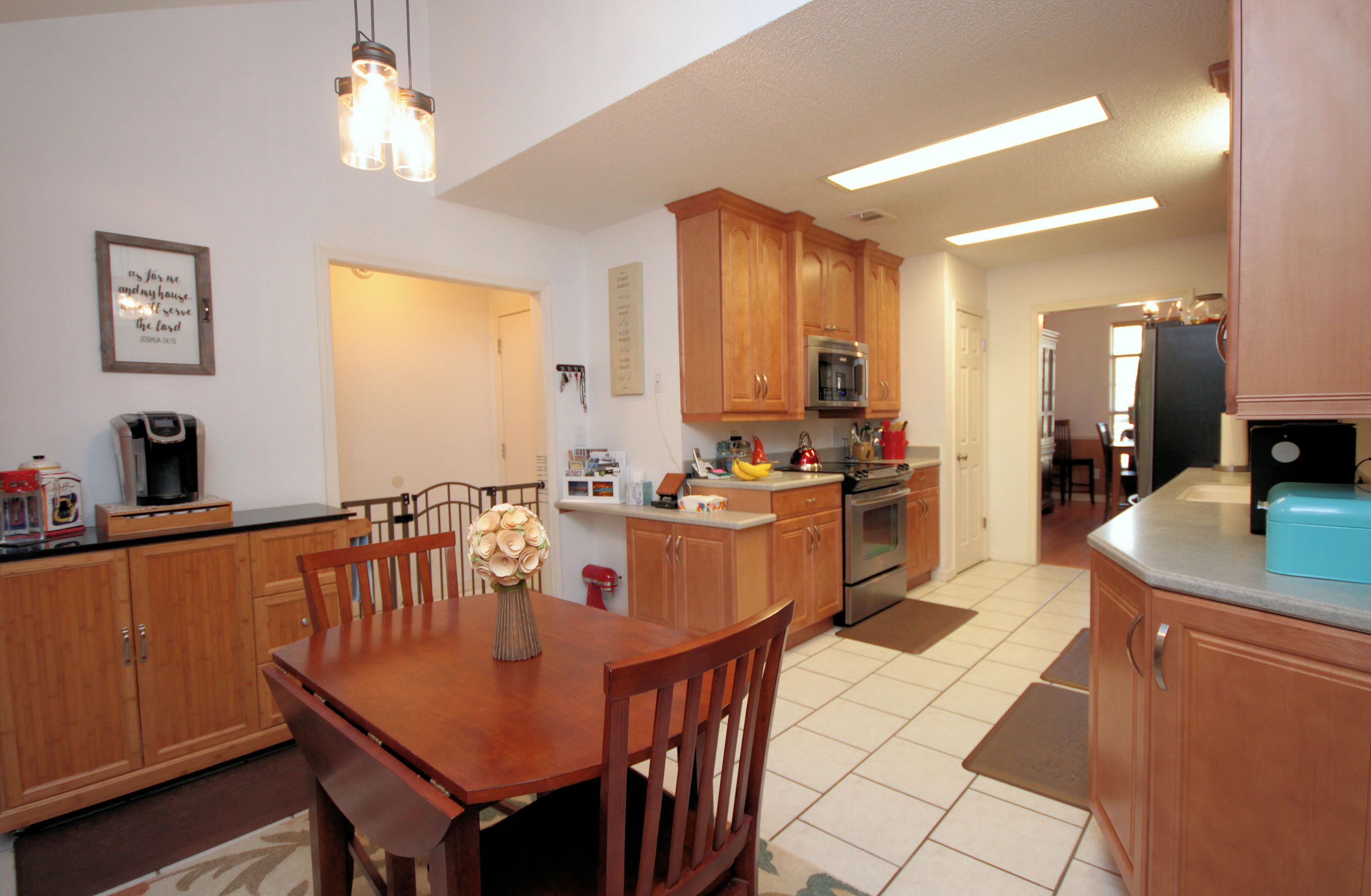 WOODLAND SHORES - Residential