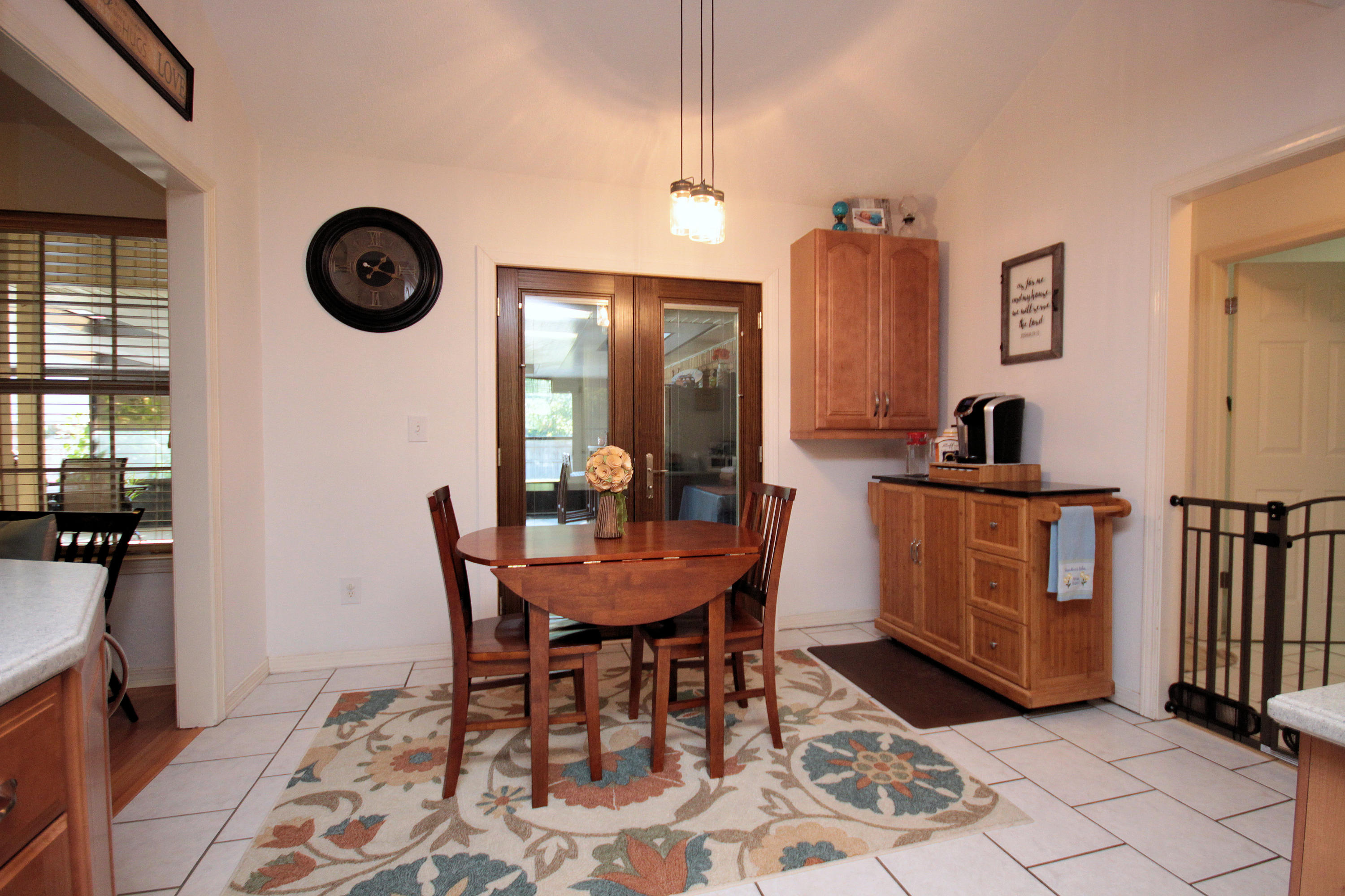 WOODLAND SHORES - Residential