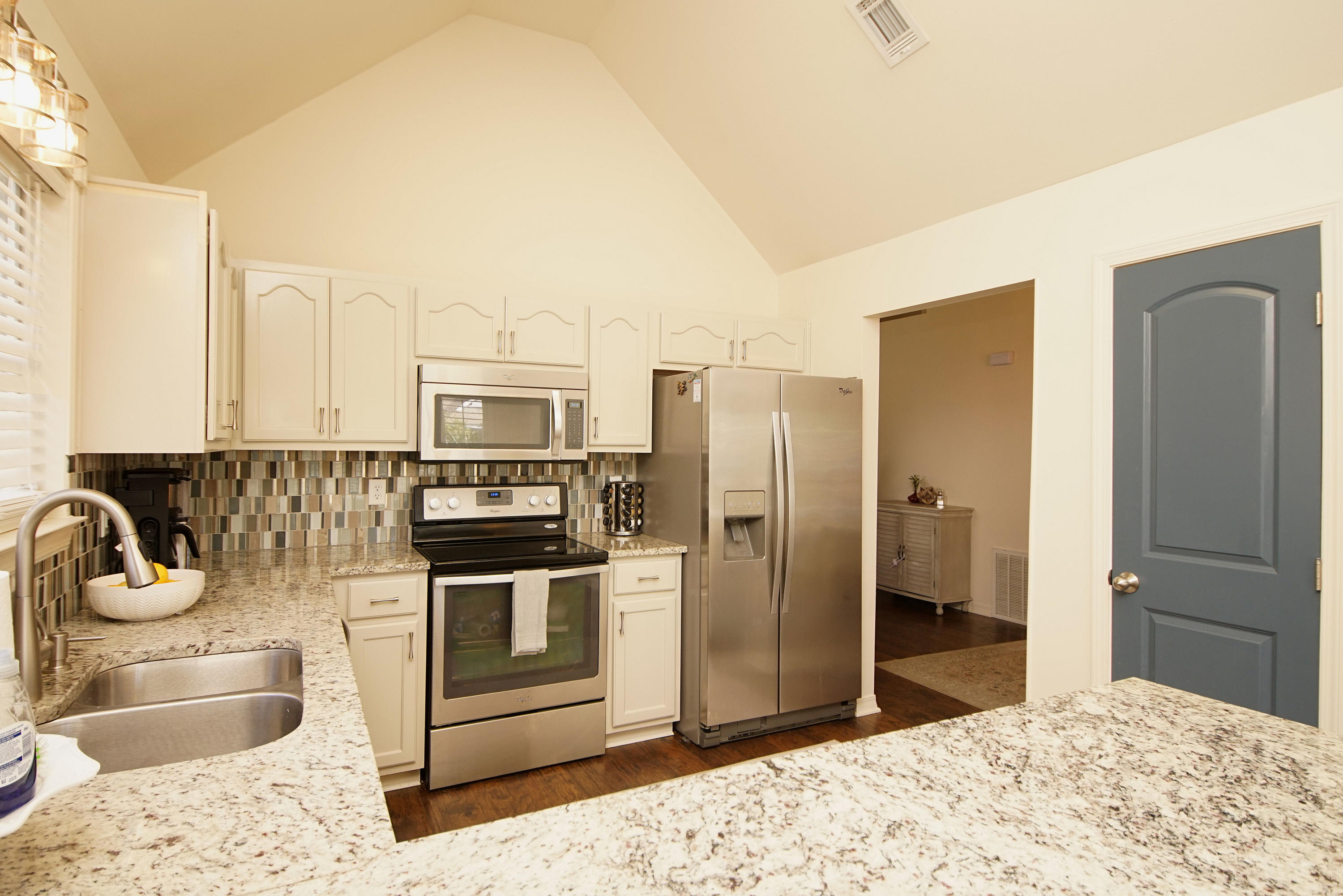 HARBOR BREEZE - Residential