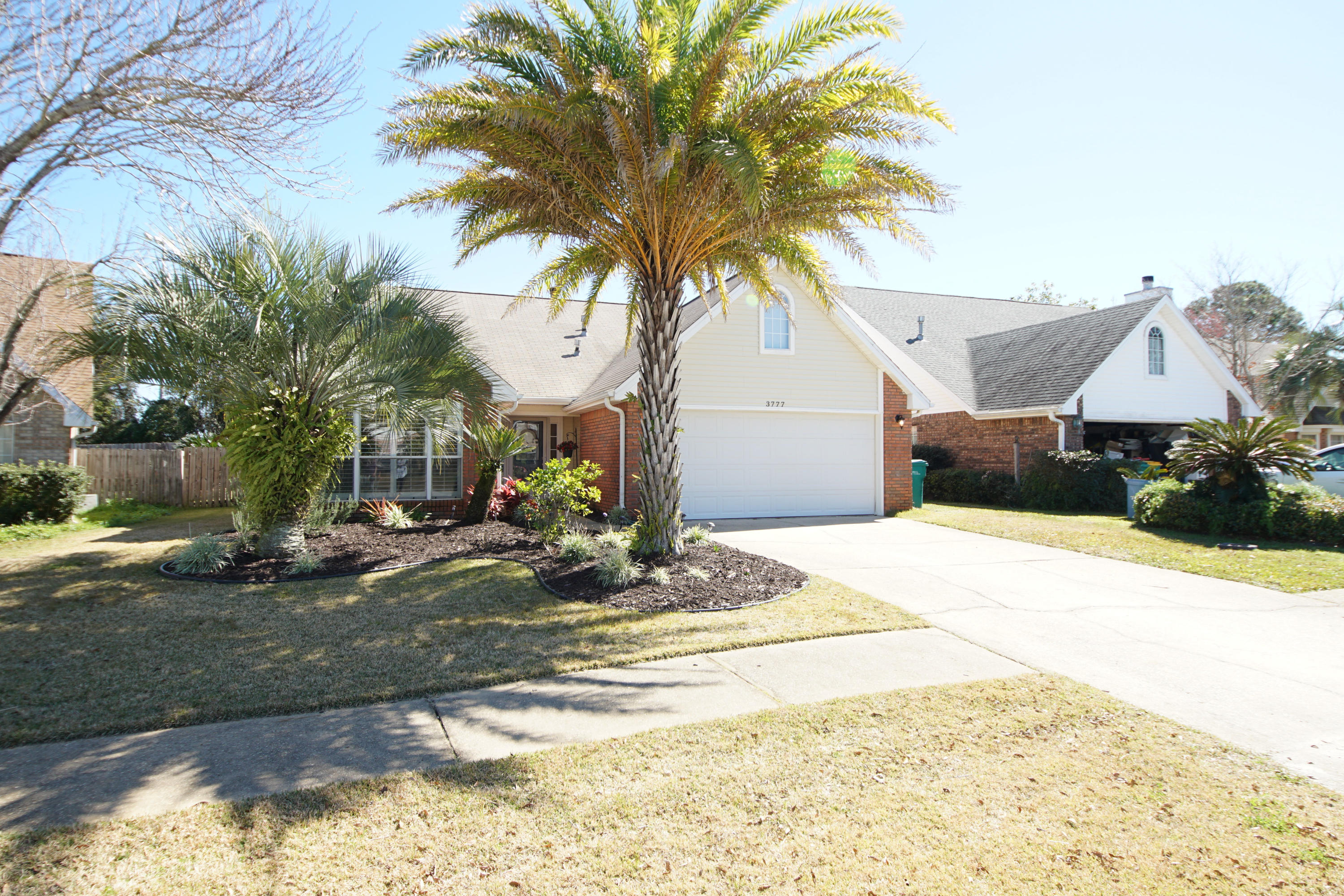 HARBOR BREEZE - Residential