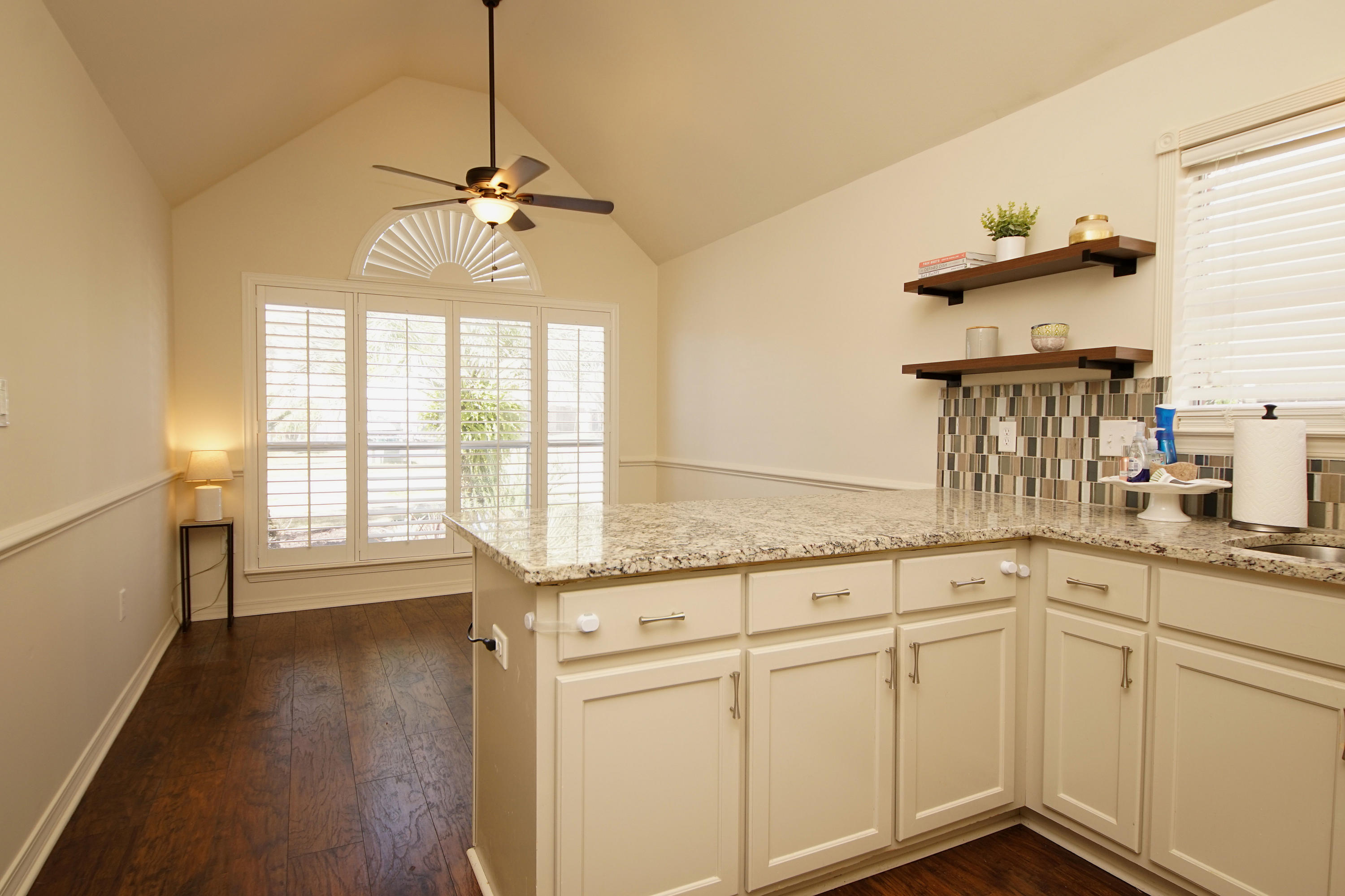 HARBOR BREEZE - Residential