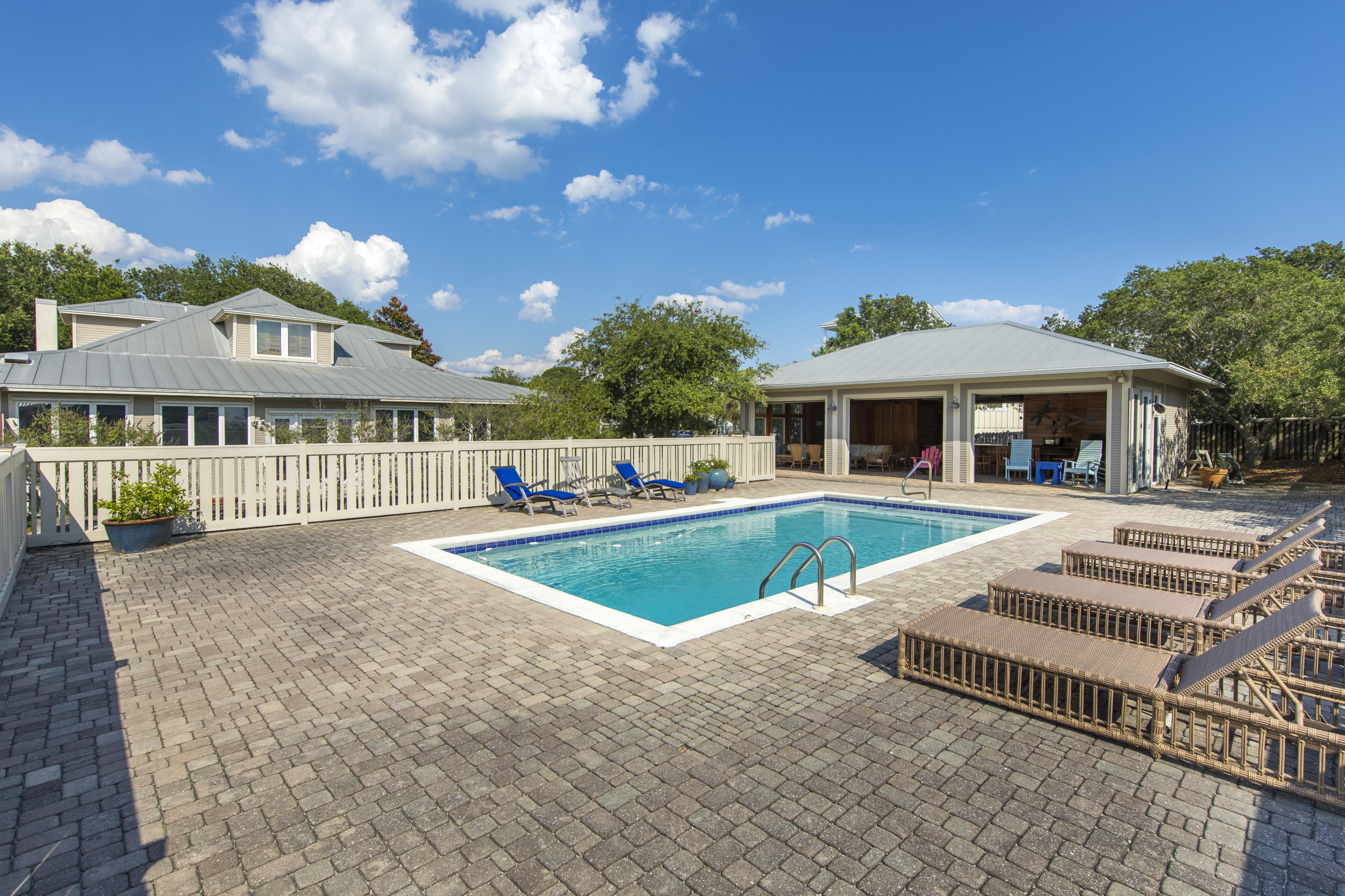 GRAYTON BEACH - Residential