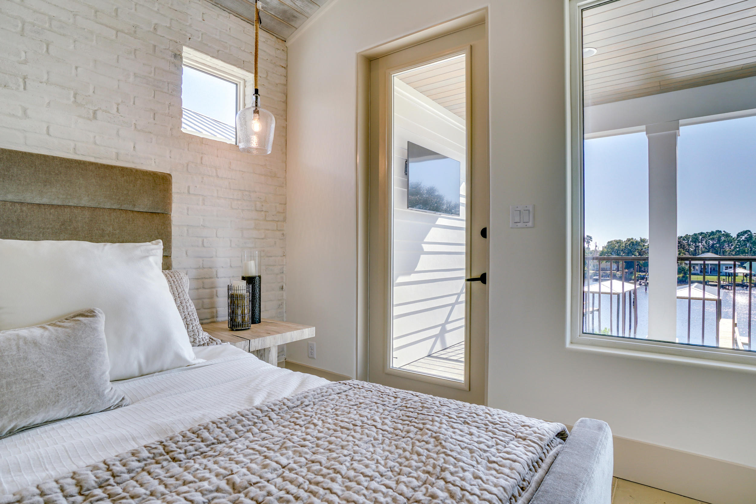 GRAND LAGOON SHORES - Residential