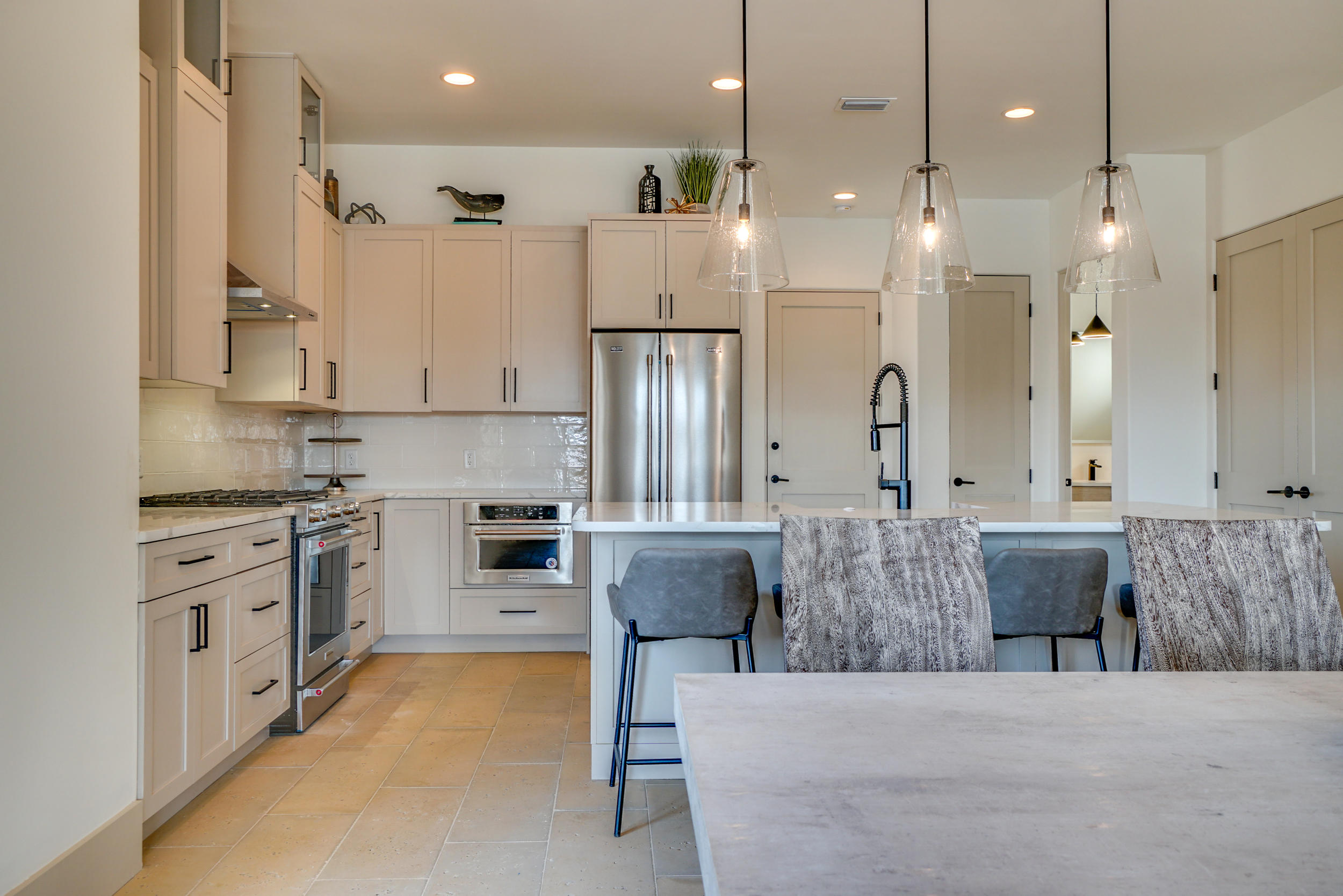 GRAND LAGOON SHORES - Residential