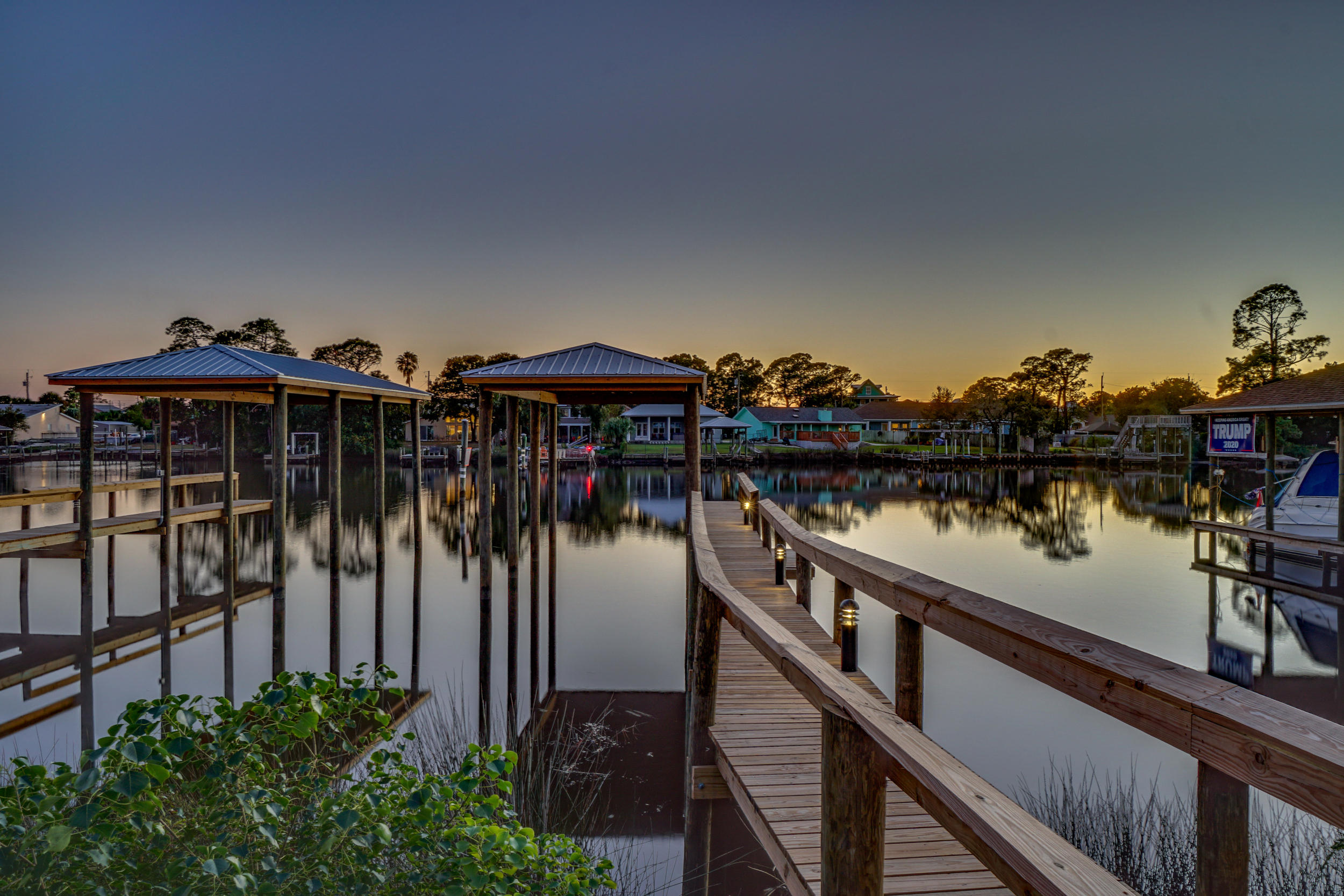 GRAND LAGOON SHORES - Residential