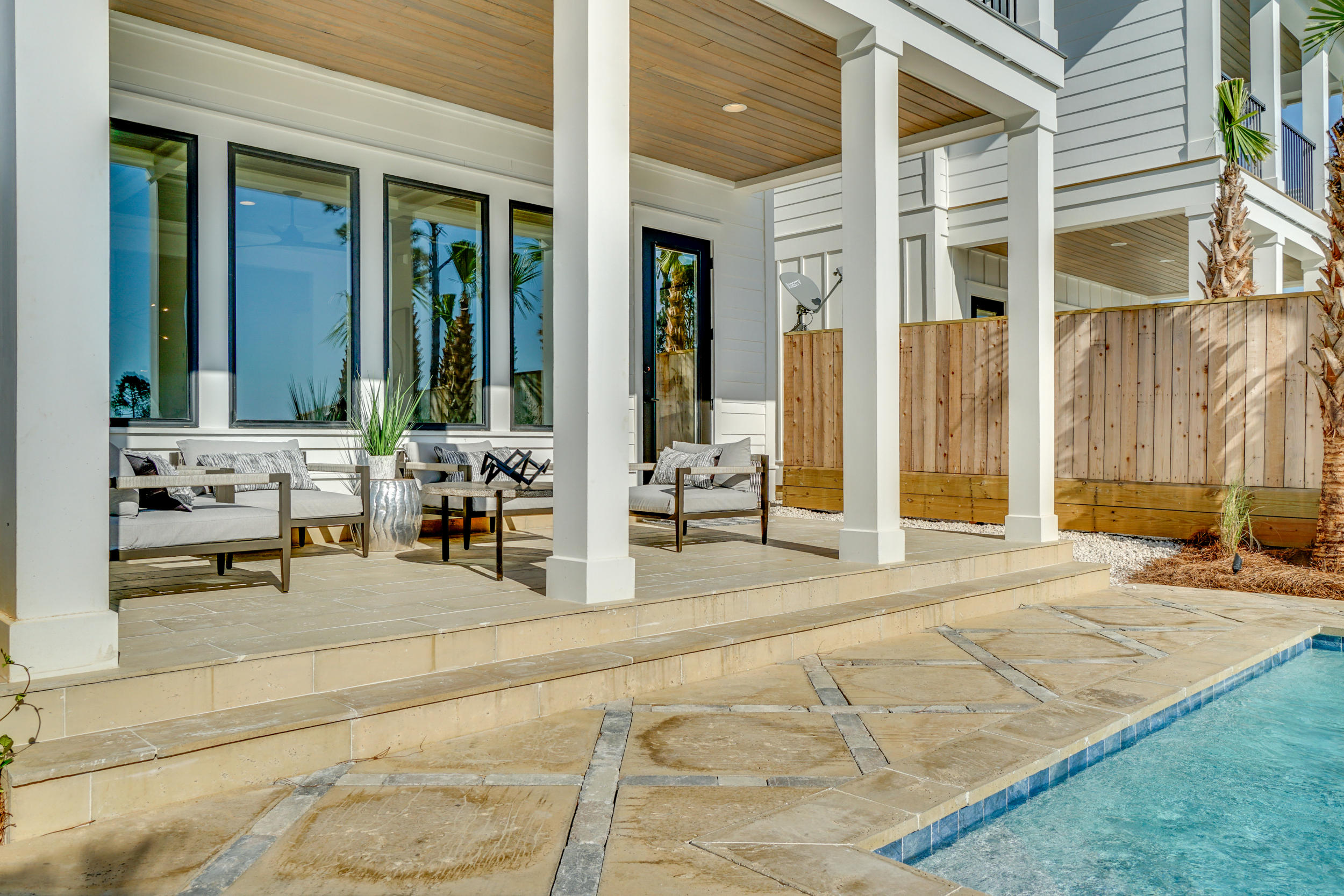 GRAND LAGOON SHORES - Residential