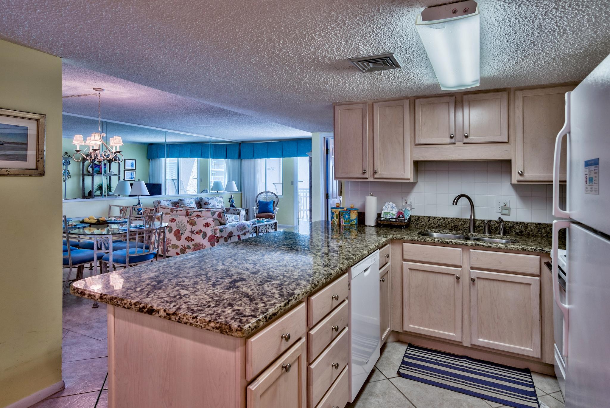 HOLIDAY SURF & RACQUET CLUB - Residential