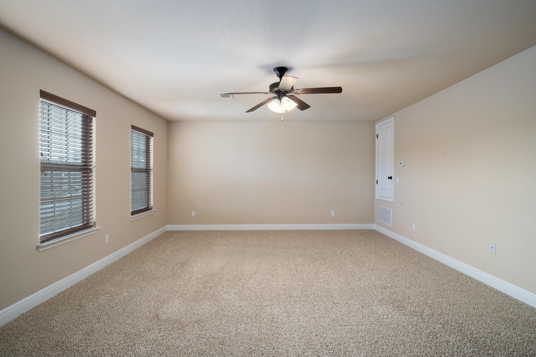 LIBERTY OAKS - Residential