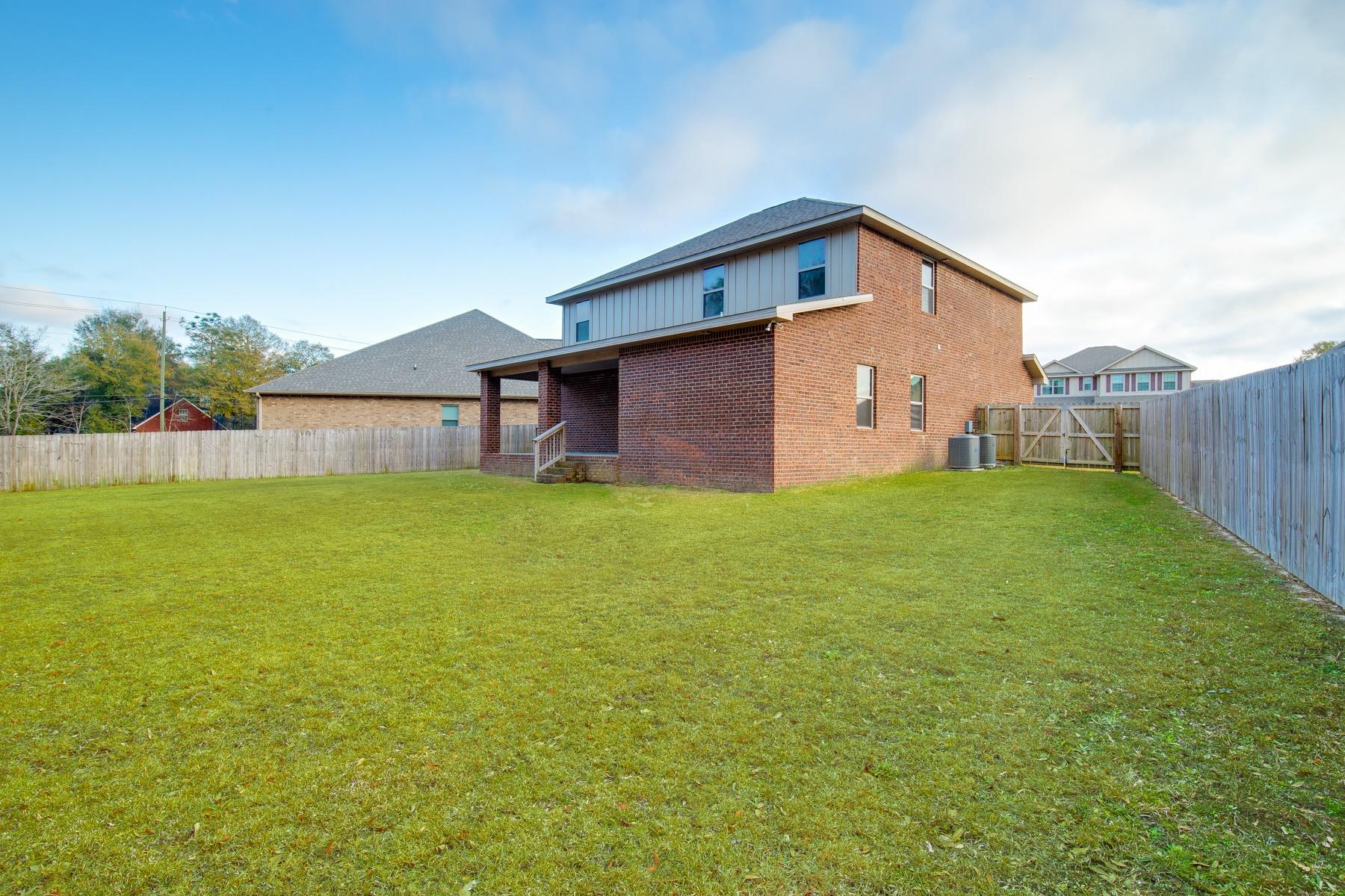 LIBERTY OAKS - Residential