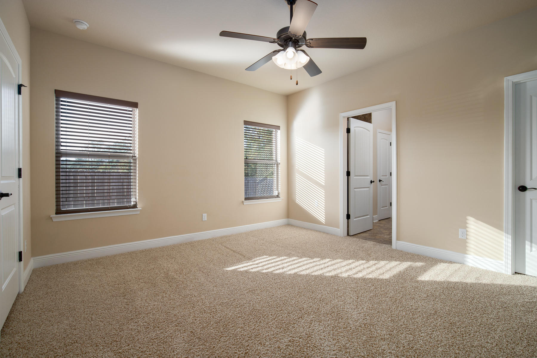 LIBERTY OAKS - Residential