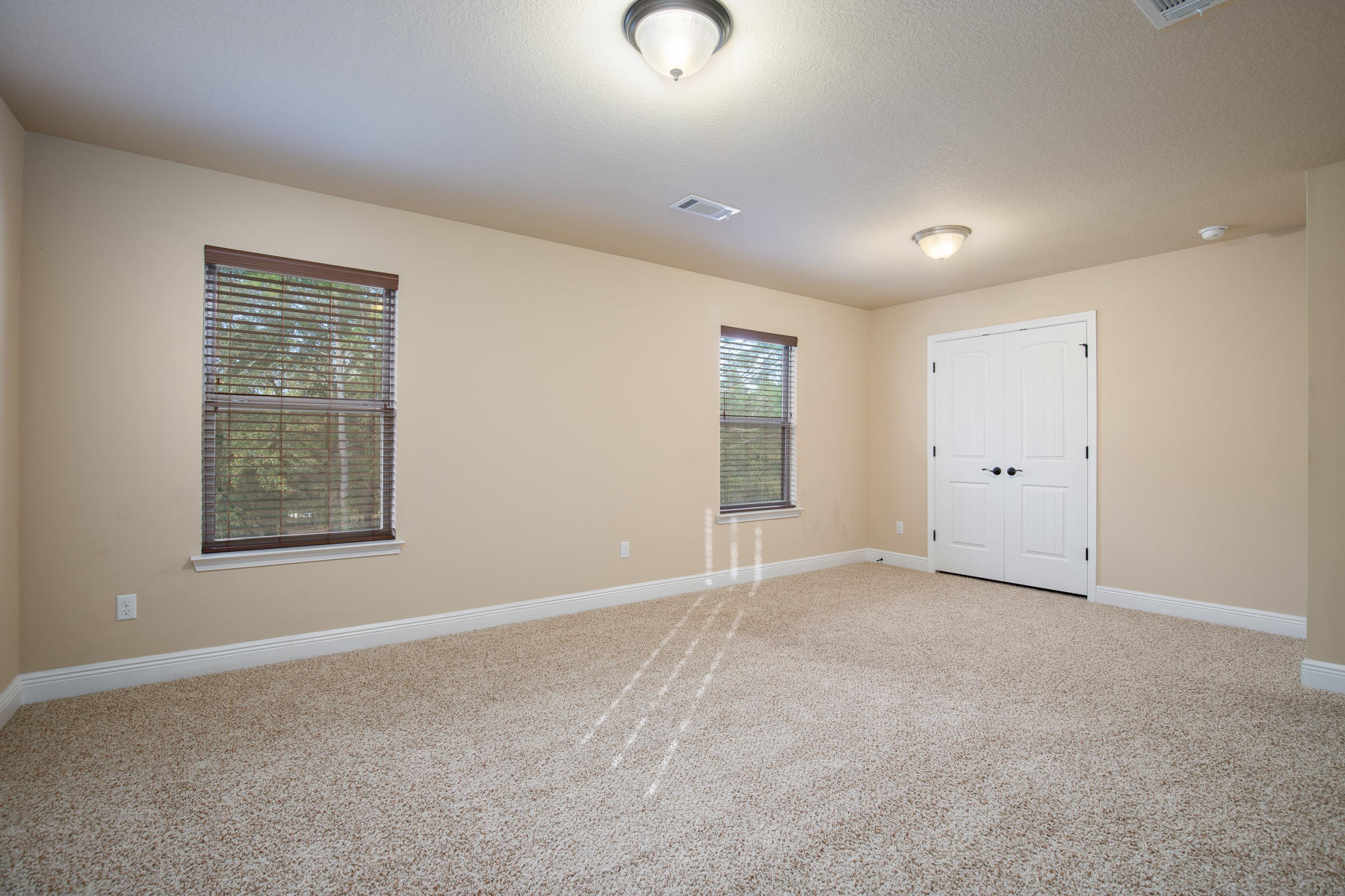 LIBERTY OAKS - Residential