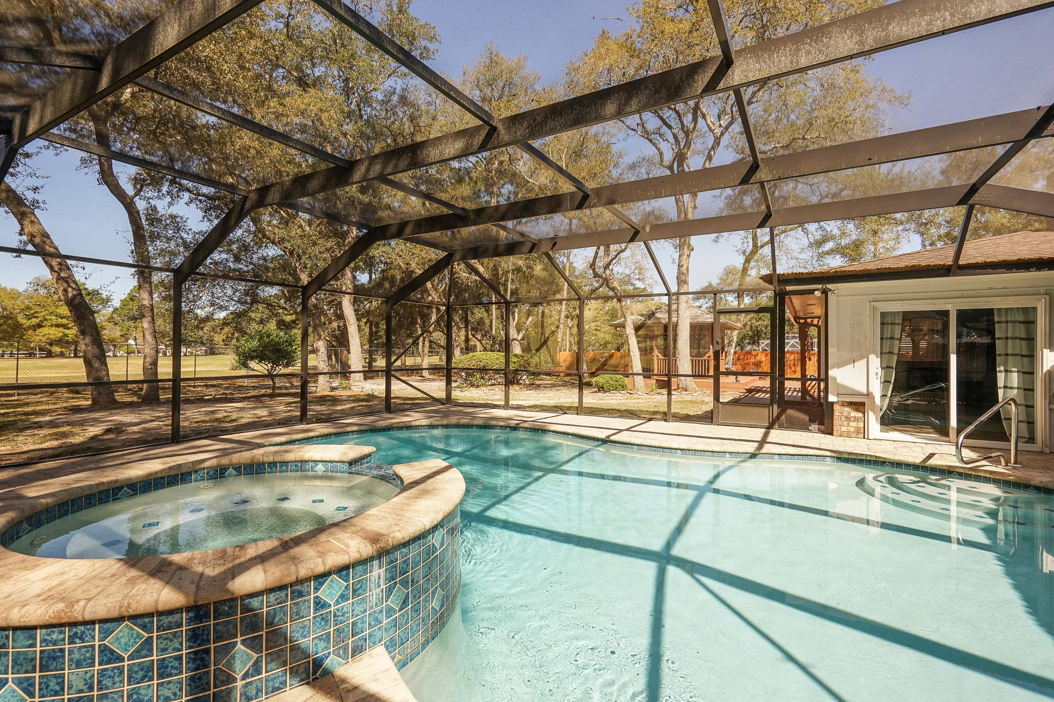 ROCKY BAYOU COUNTRY CLUB ESTATES 1 - Residential