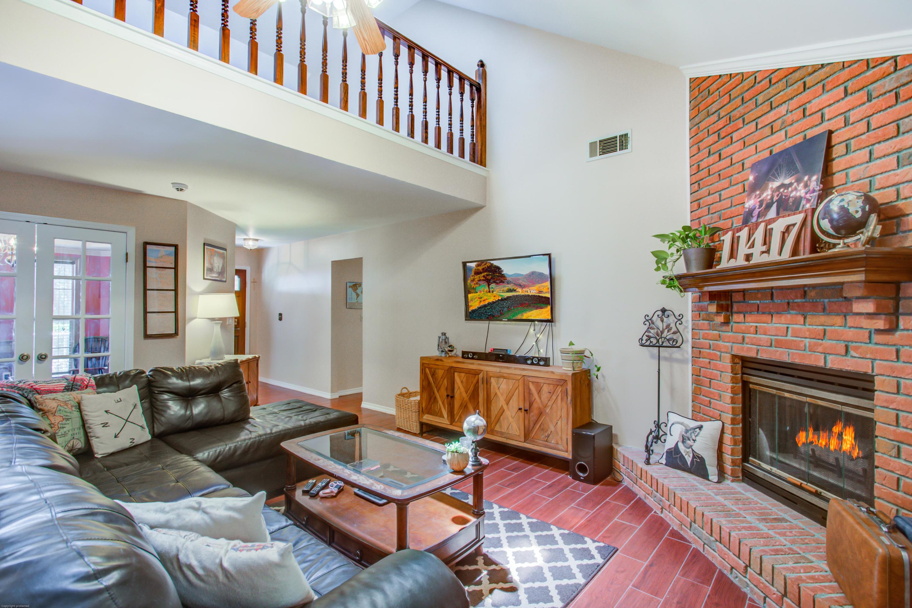 SAVANNAH OAKS - Residential