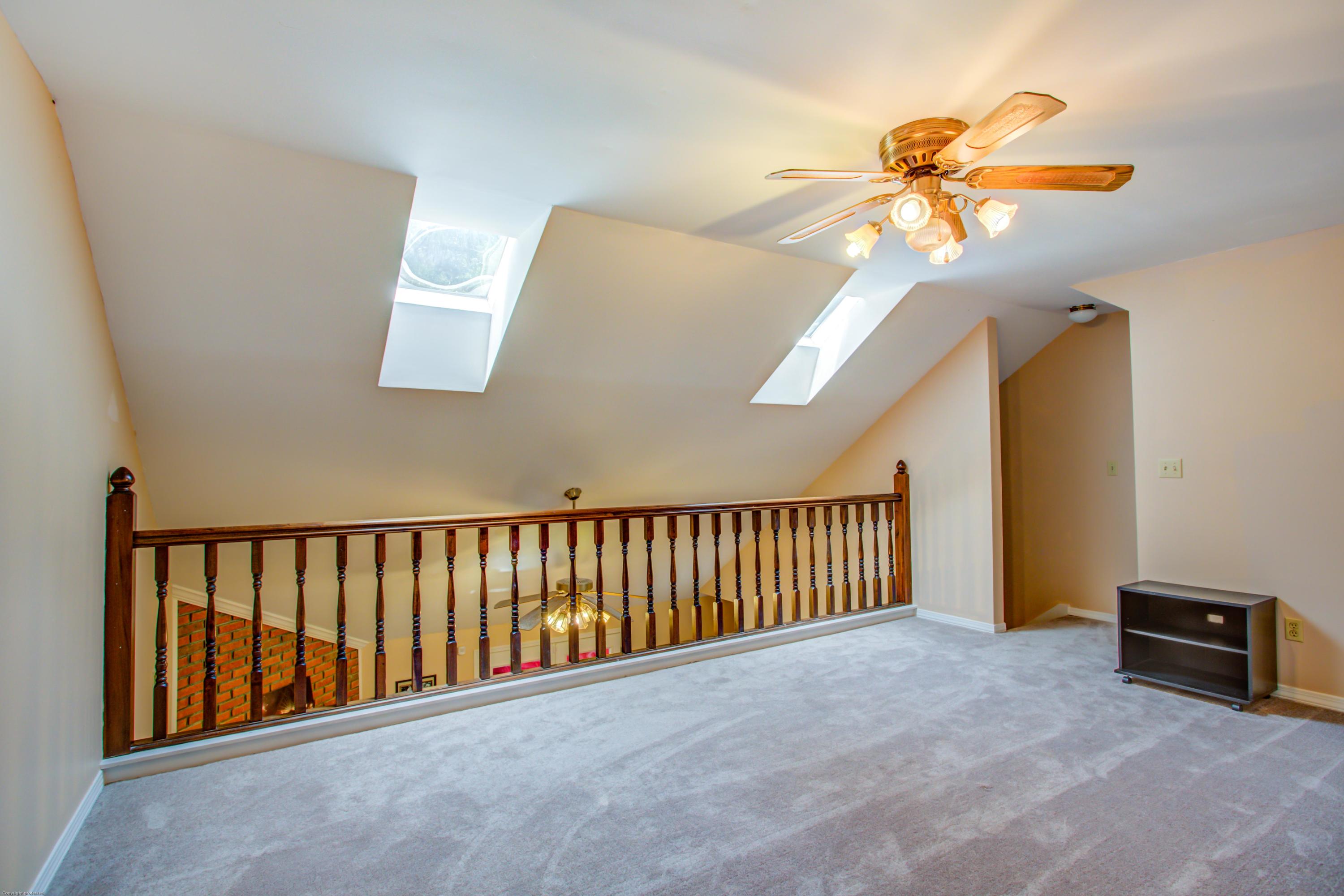 SAVANNAH OAKS - Residential