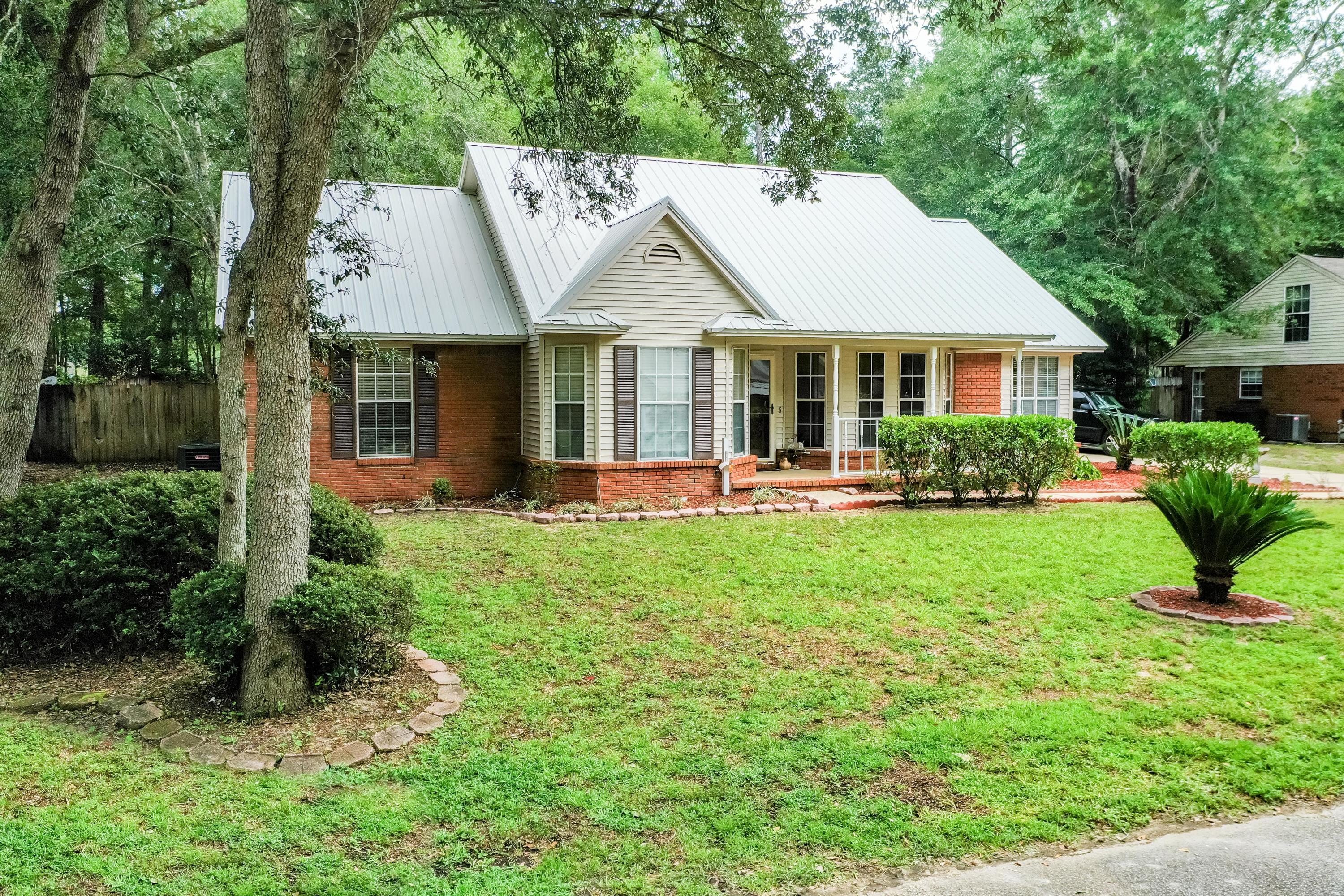 SAVANNAH OAKS - Residential