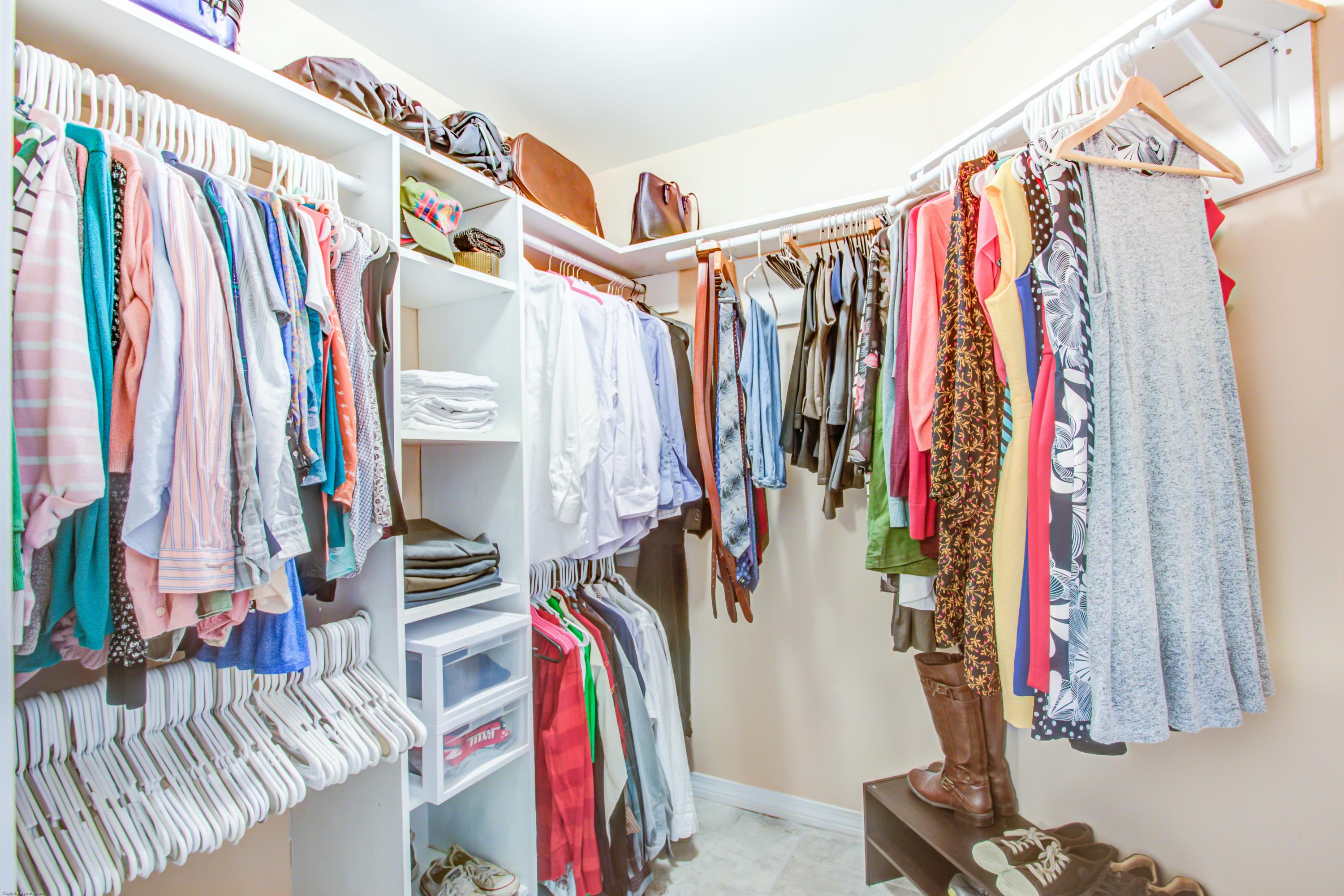 SAVANNAH OAKS - Residential